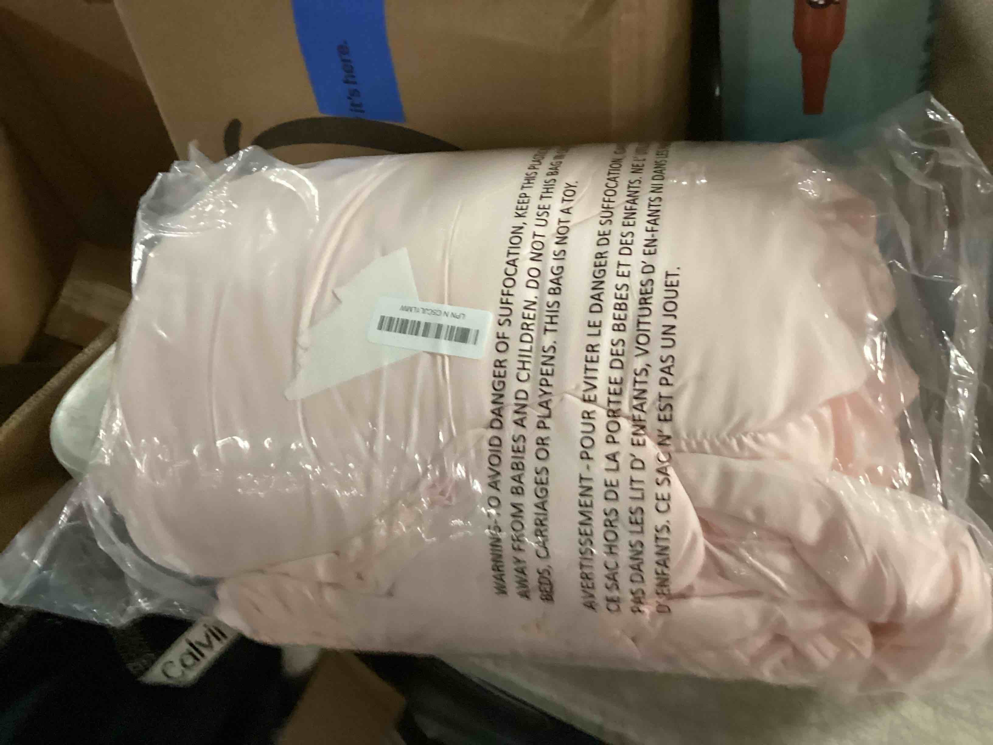 https://s3.amazonaws.com/lotting-images-prod/bidfta/PPE2358715_1750941022865.jpeg