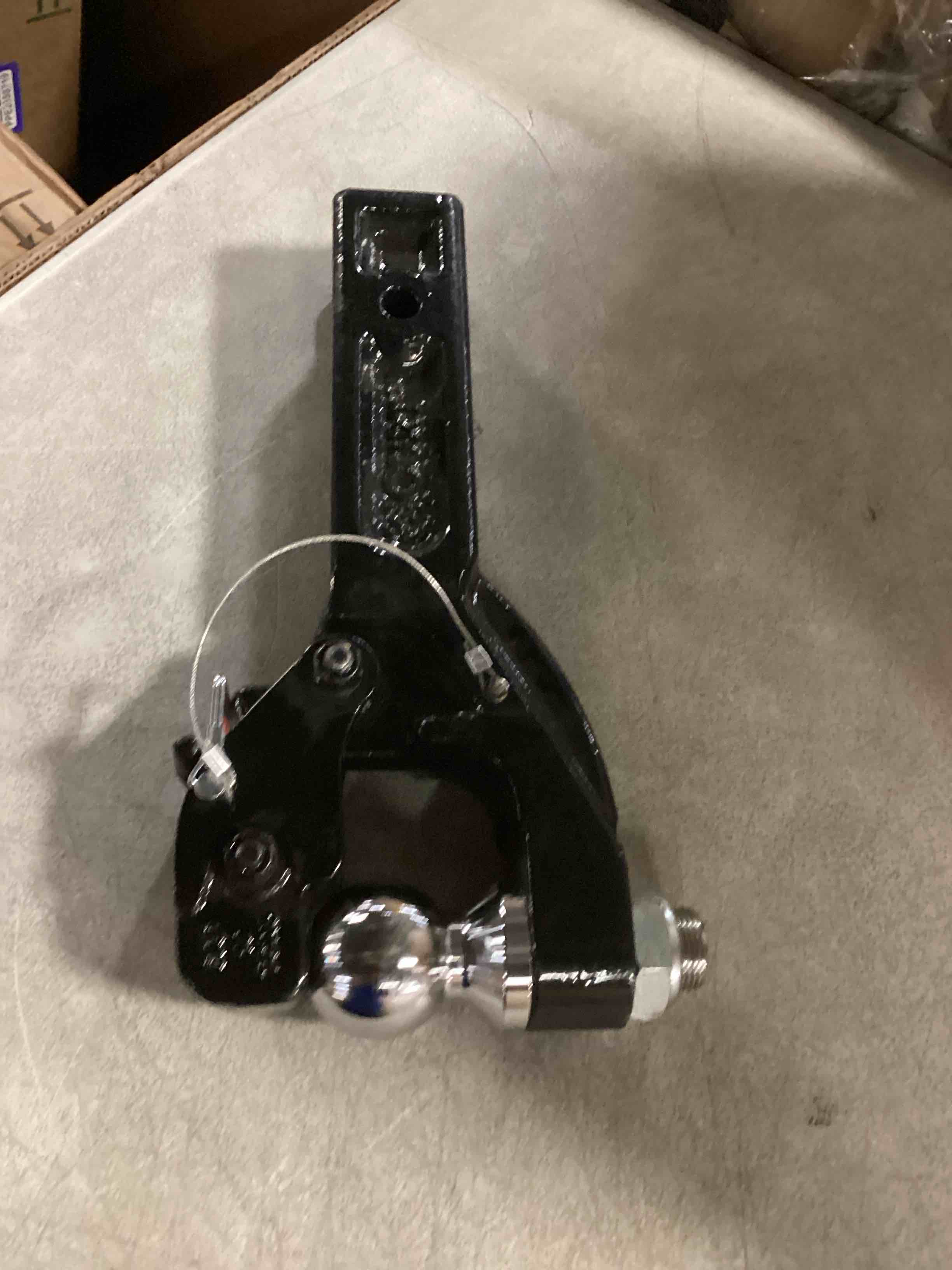 https://s3.amazonaws.com/lotting-images-prod/bidfta/PPE2358724_1750941817172.jpeg
