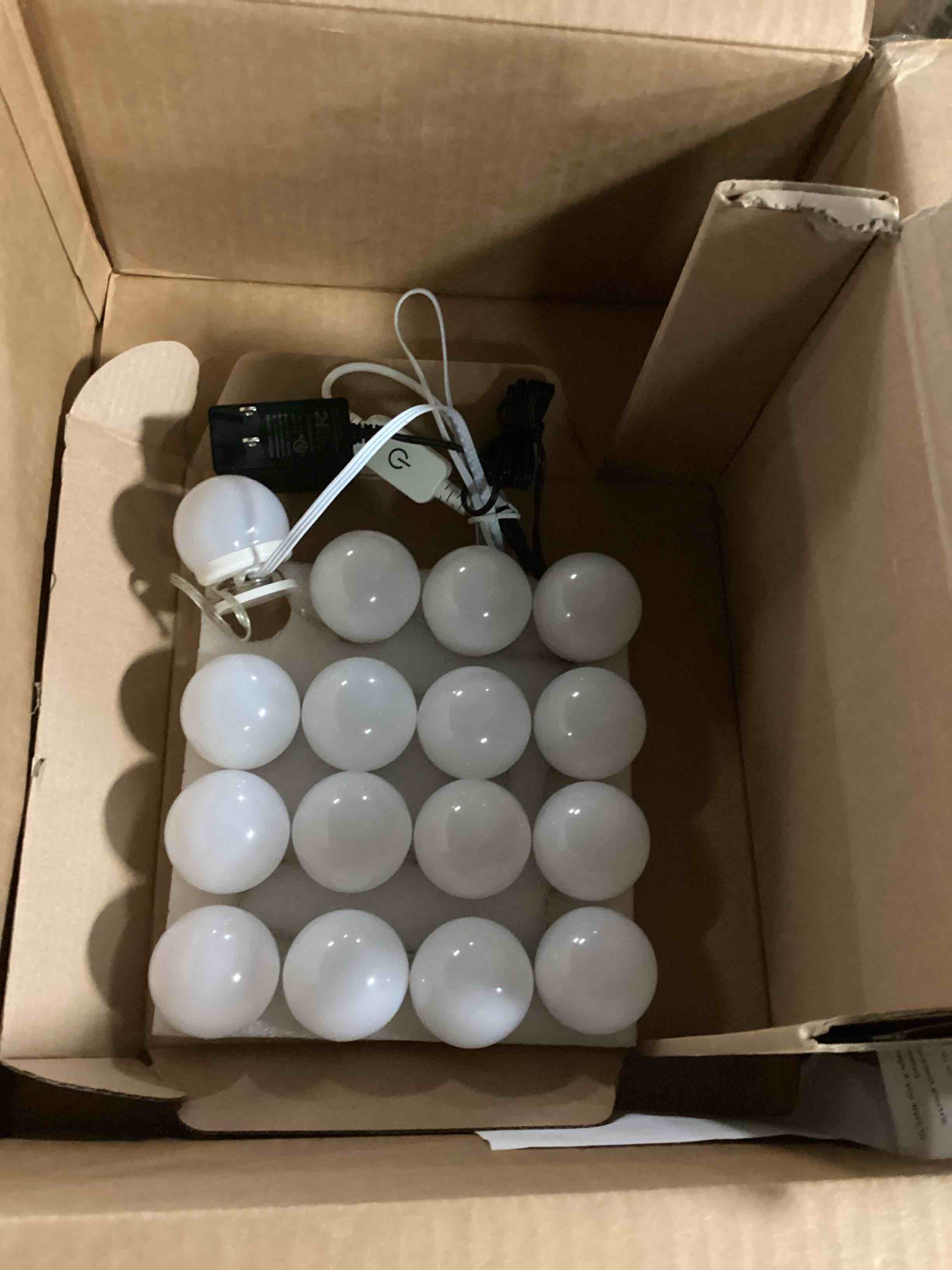 https://s3.amazonaws.com/lotting-images-prod/bidfta/PPE2358865_1751025331975.jpeg