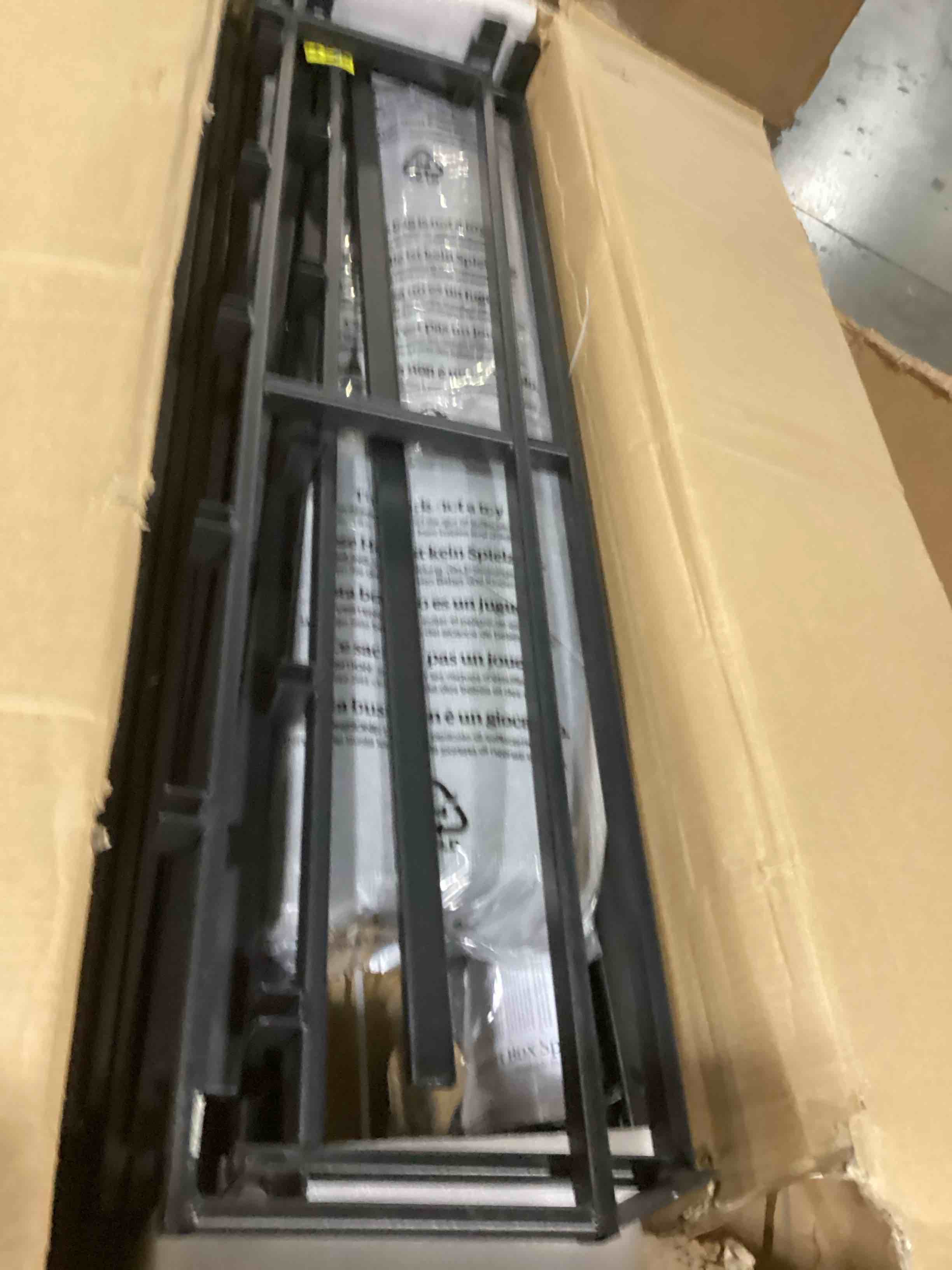 https://s3.amazonaws.com/lotting-images-prod/bidfta/PPE2359086_1745600921156.jpeg