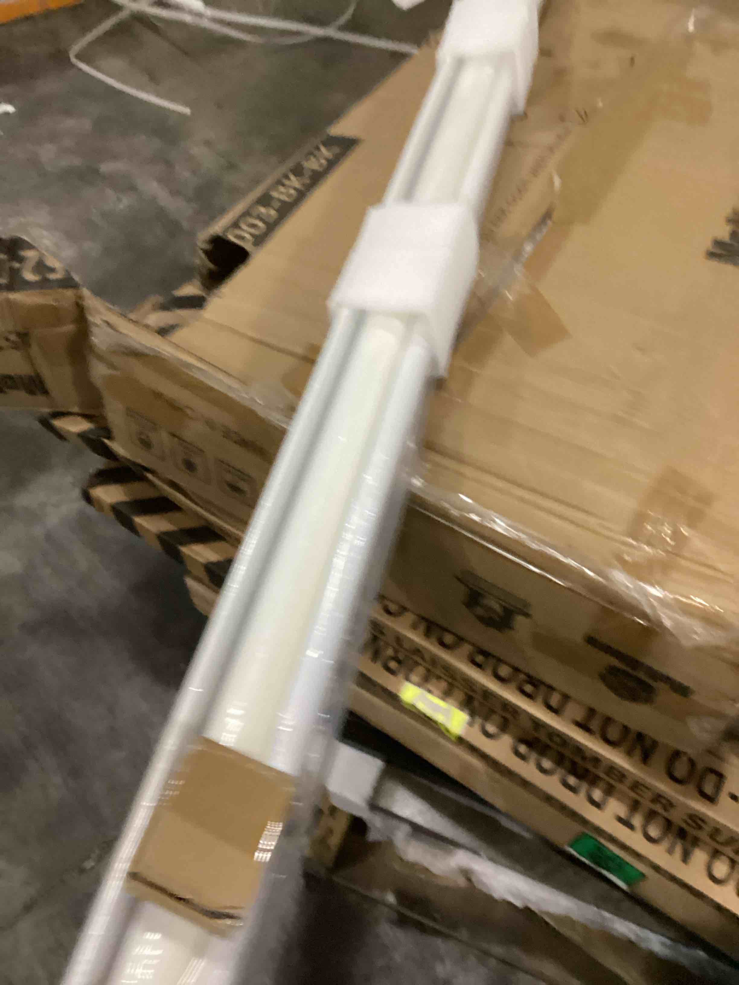 https://s3.amazonaws.com/lotting-images-prod/bidfta/PPE2359241_1745931826336.jpeg