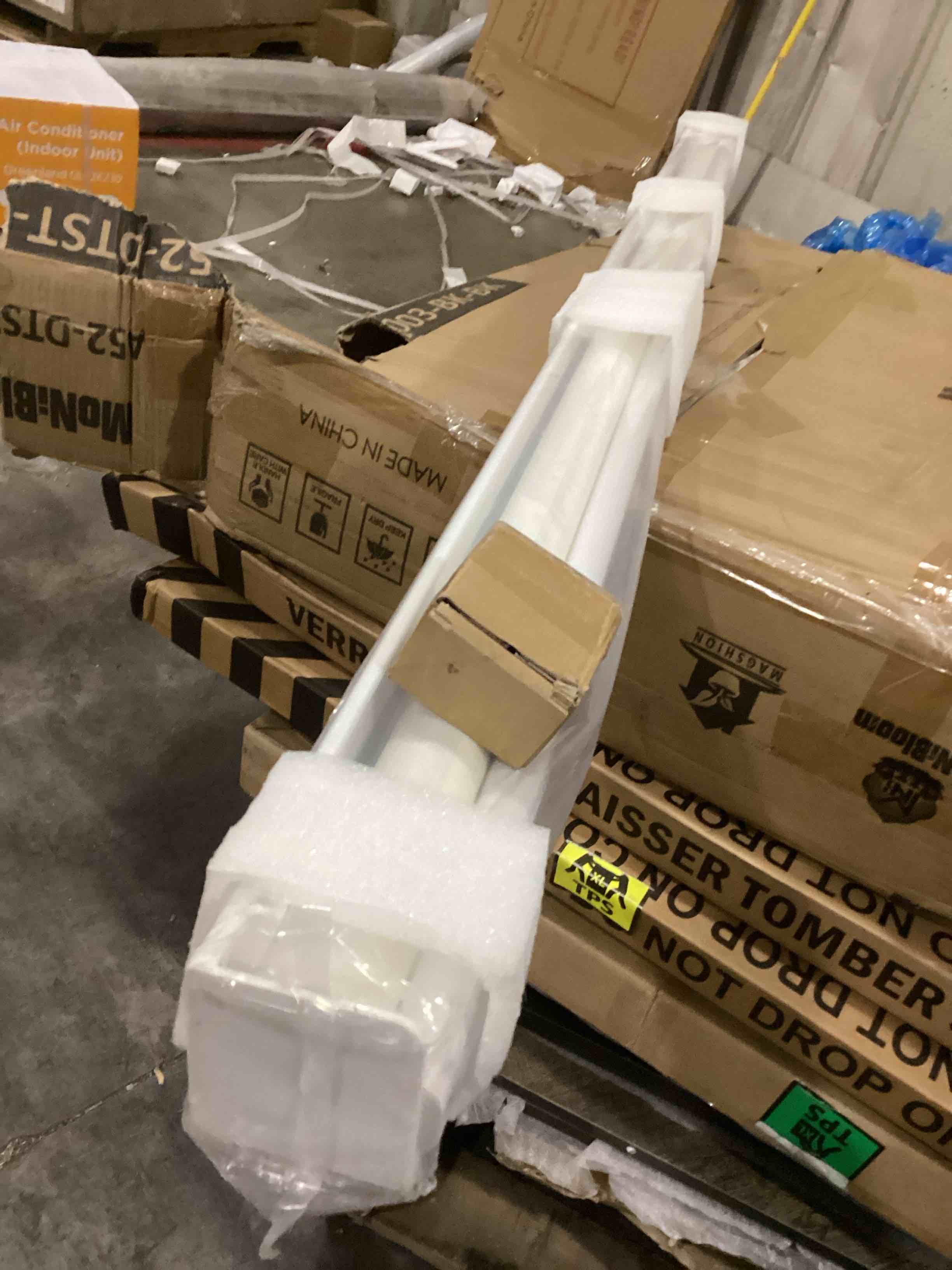 https://s3.amazonaws.com/lotting-images-prod/bidfta/PPE2359241_1745931831906.jpeg