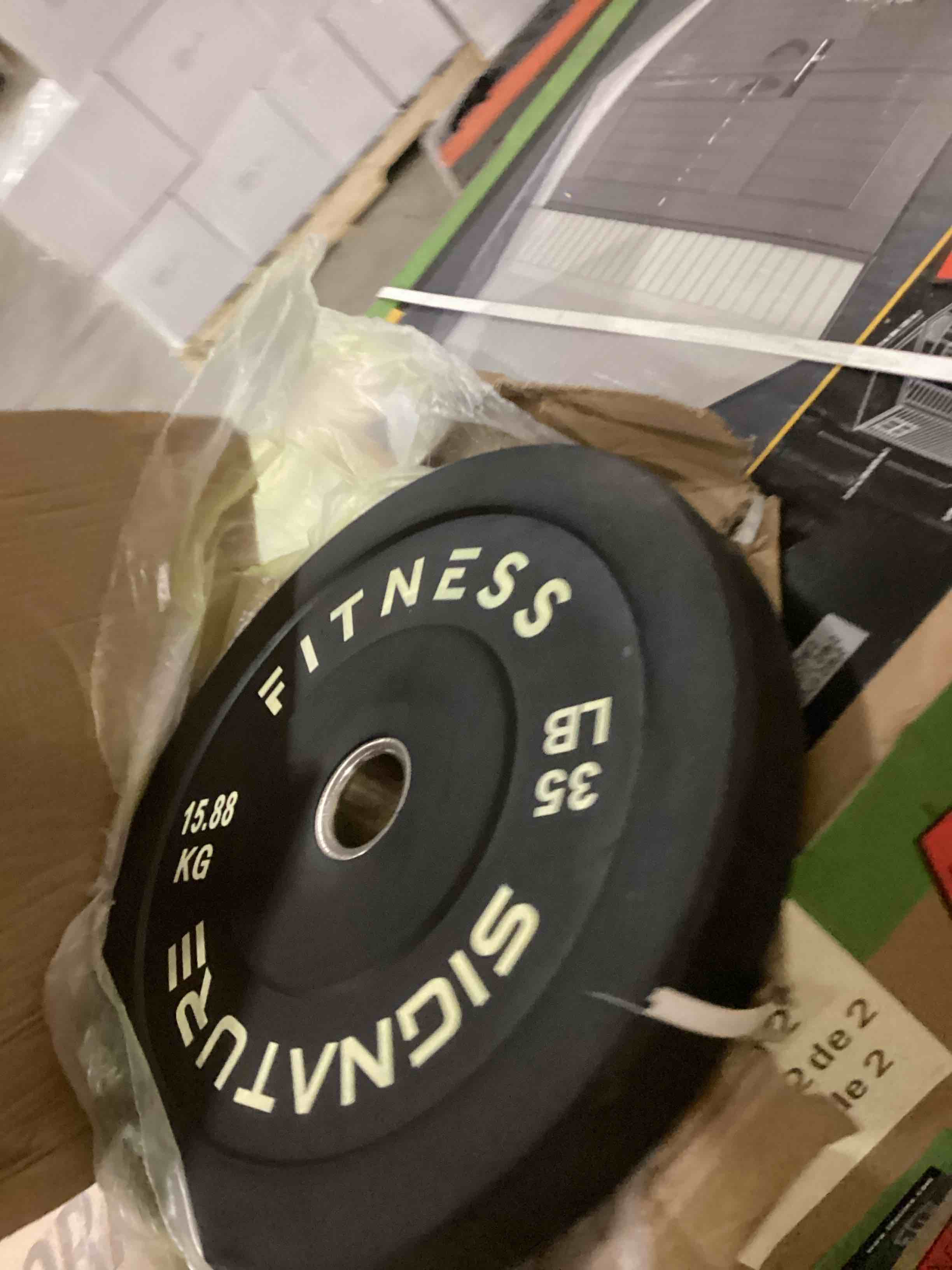 https://s3.amazonaws.com/lotting-images-prod/bidfta/PPE2359249_1745854364282.jpeg