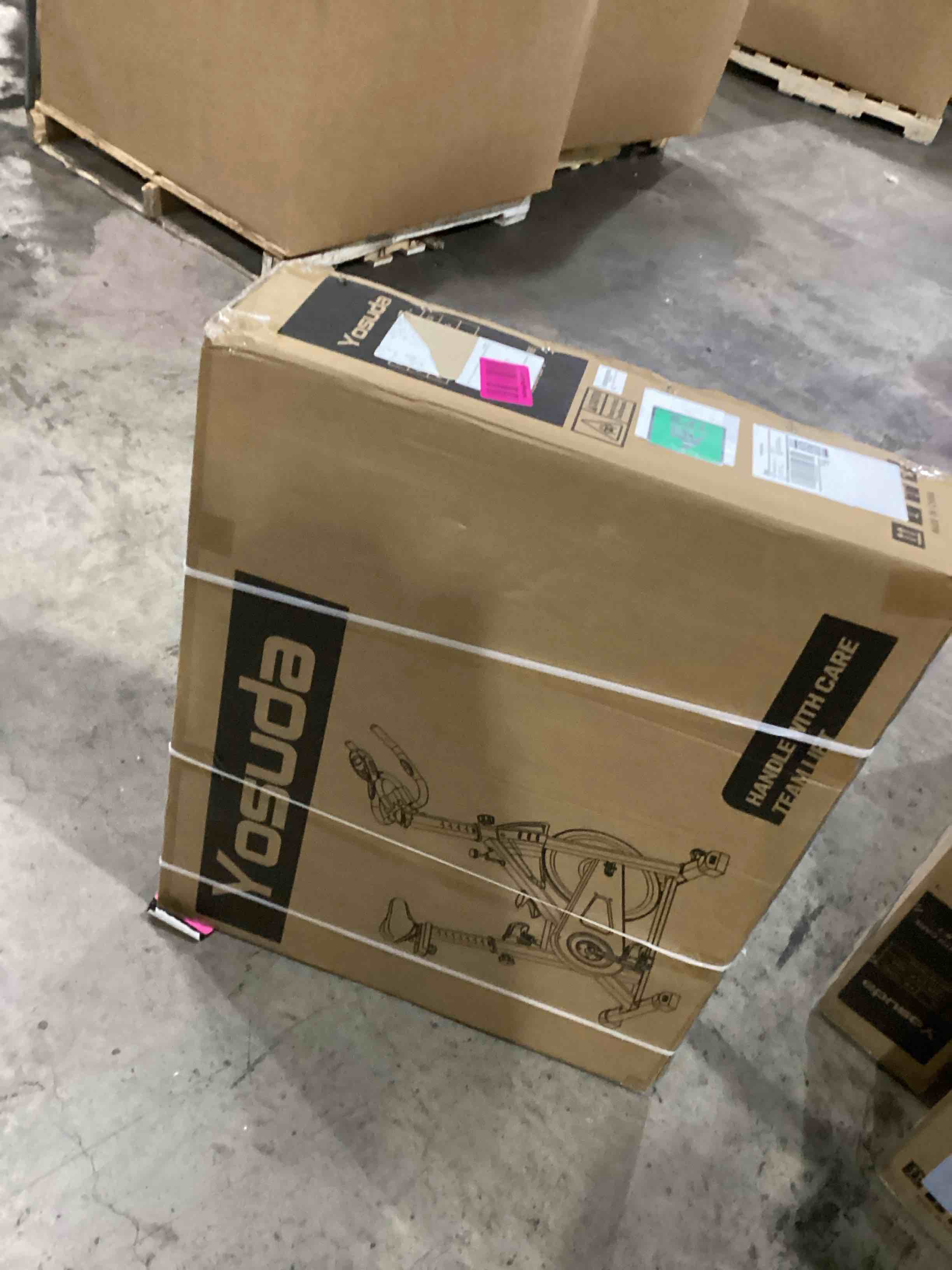 https://s3.amazonaws.com/lotting-images-prod/bidfta/PPE2359259_1745926931145.jpeg
