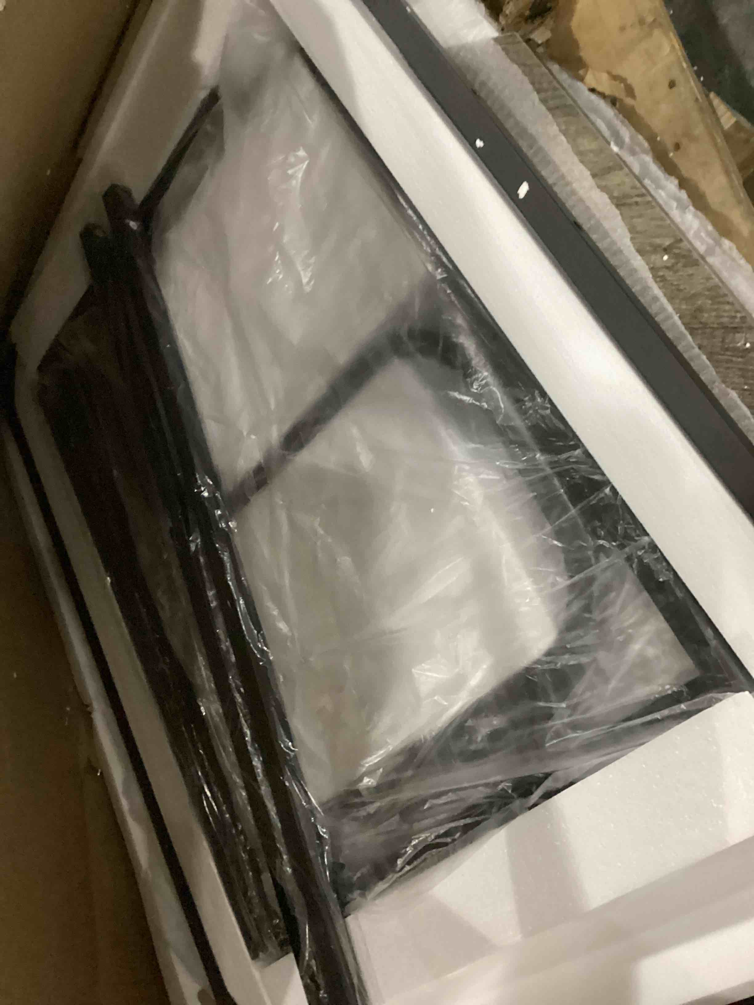 https://s3.amazonaws.com/lotting-images-prod/bidfta/PPE2359265_1745937002543.jpeg