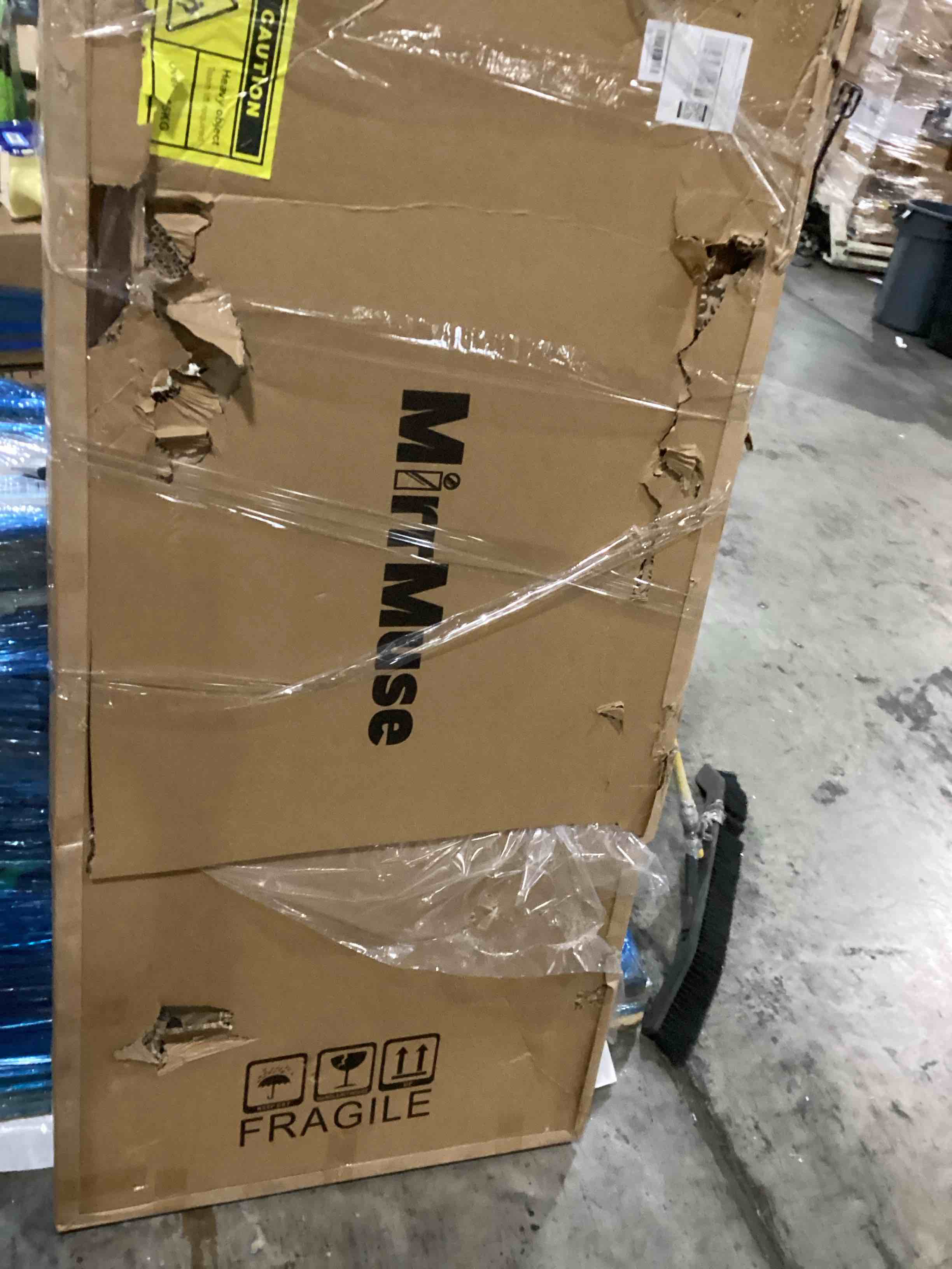 https://s3.amazonaws.com/lotting-images-prod/bidfta/PPE2359268_1745936622721.jpeg