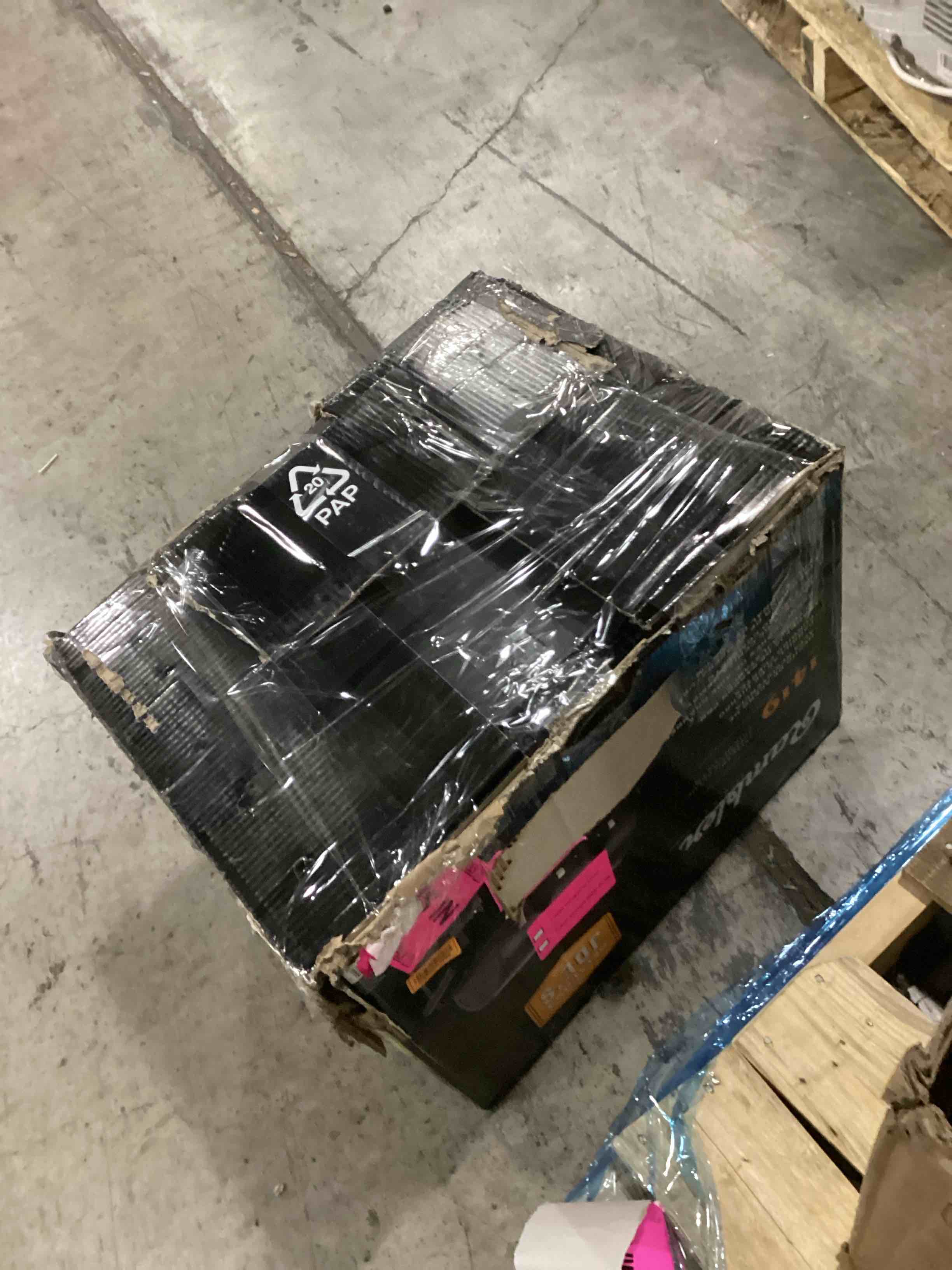 https://s3.amazonaws.com/lotting-images-prod/bidfta/PPE2359283_1745926255816.jpeg