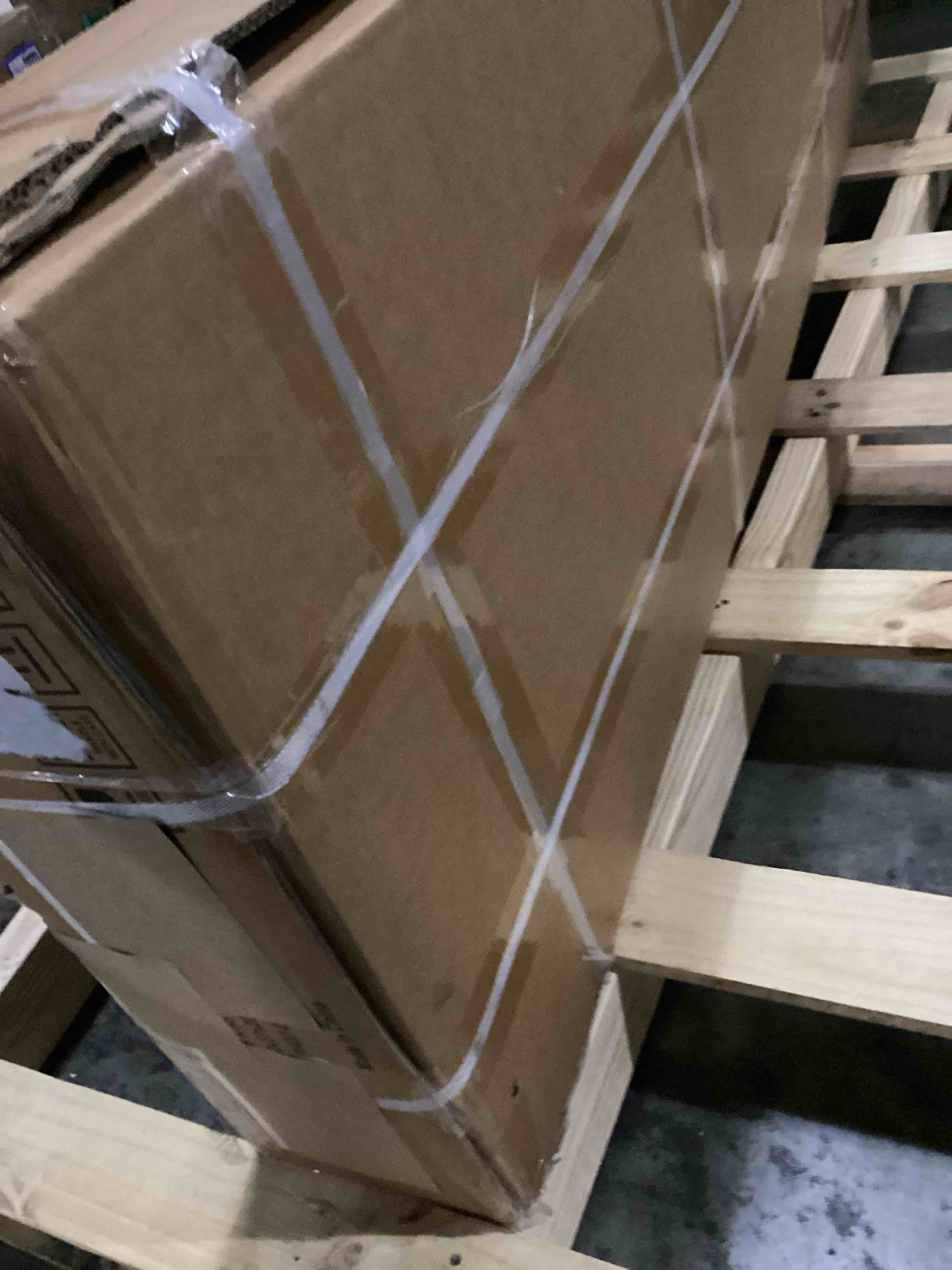 https://s3.amazonaws.com/lotting-images-prod/bidfta/PPE2359357_1746020364309.jpeg