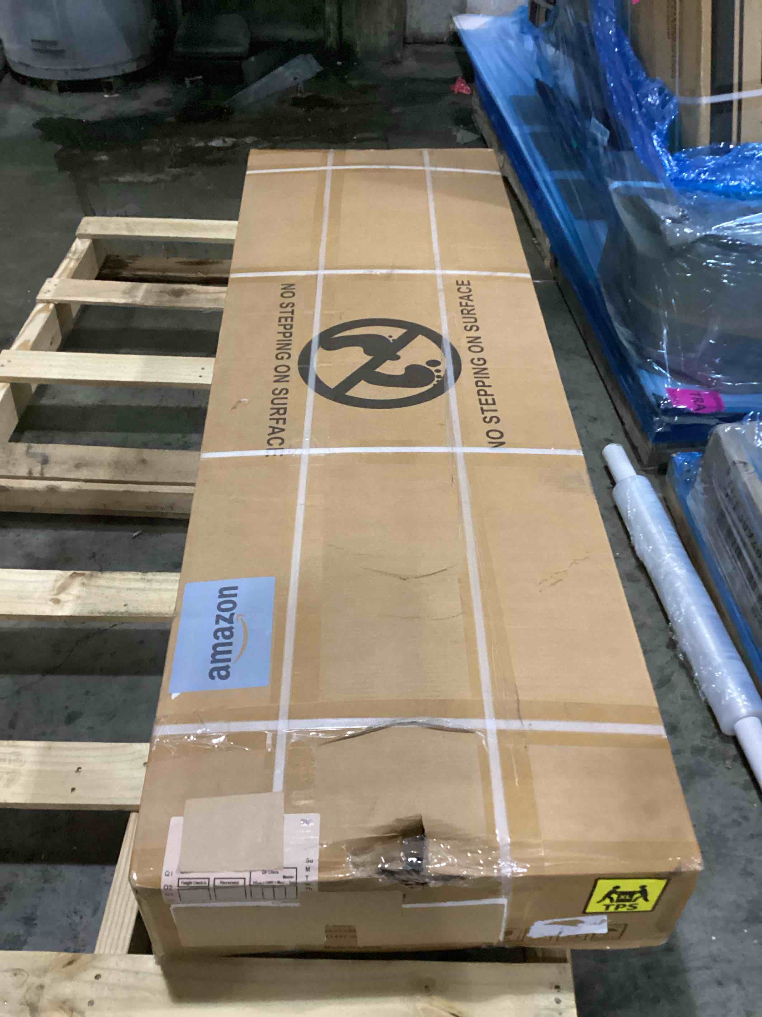 https://s3.amazonaws.com/lotting-images-prod/bidfta/PPE2359357_1746020385357.jpeg