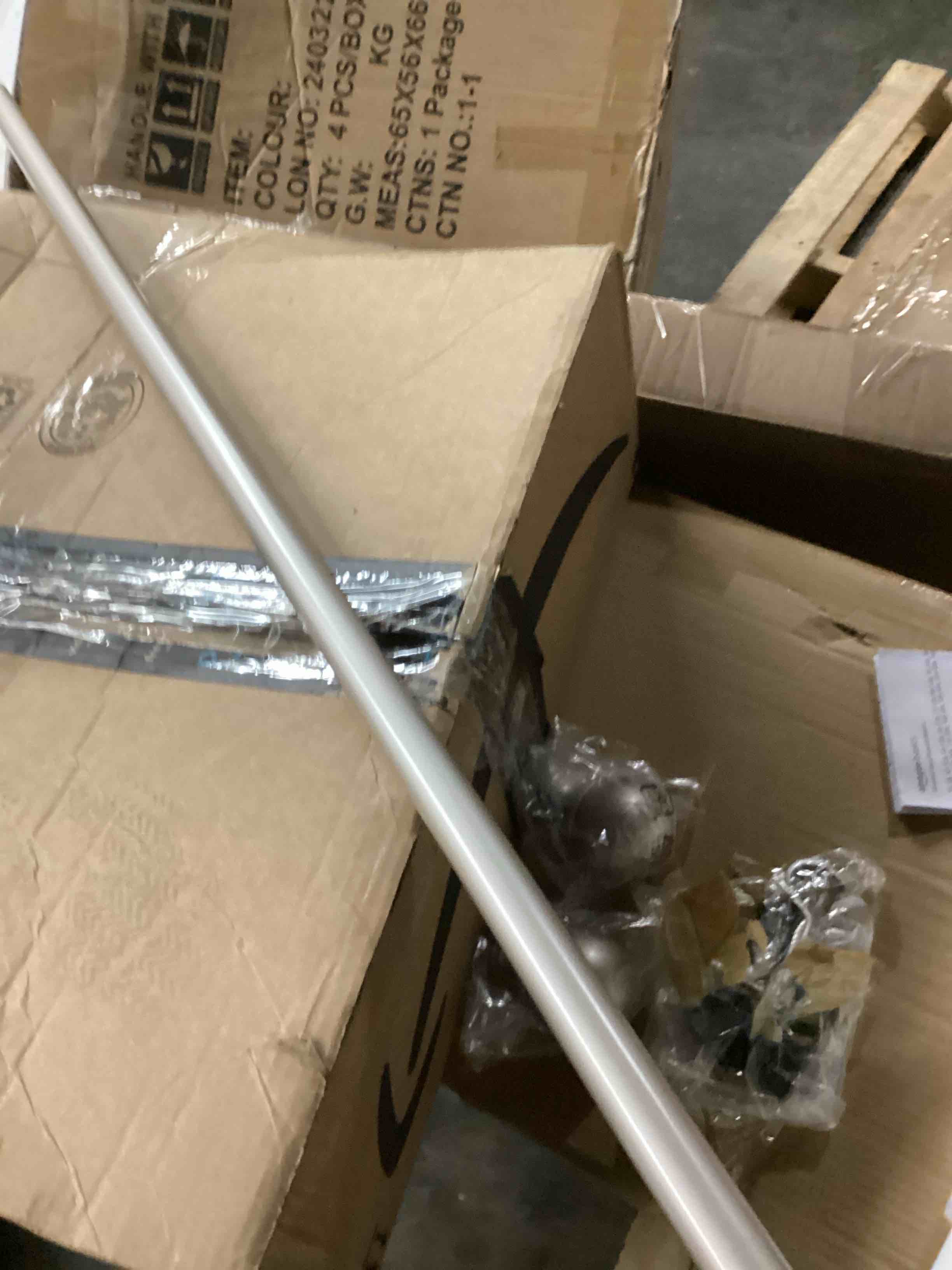 https://s3.amazonaws.com/lotting-images-prod/bidfta/PPE2359428_1746113642415.jpeg