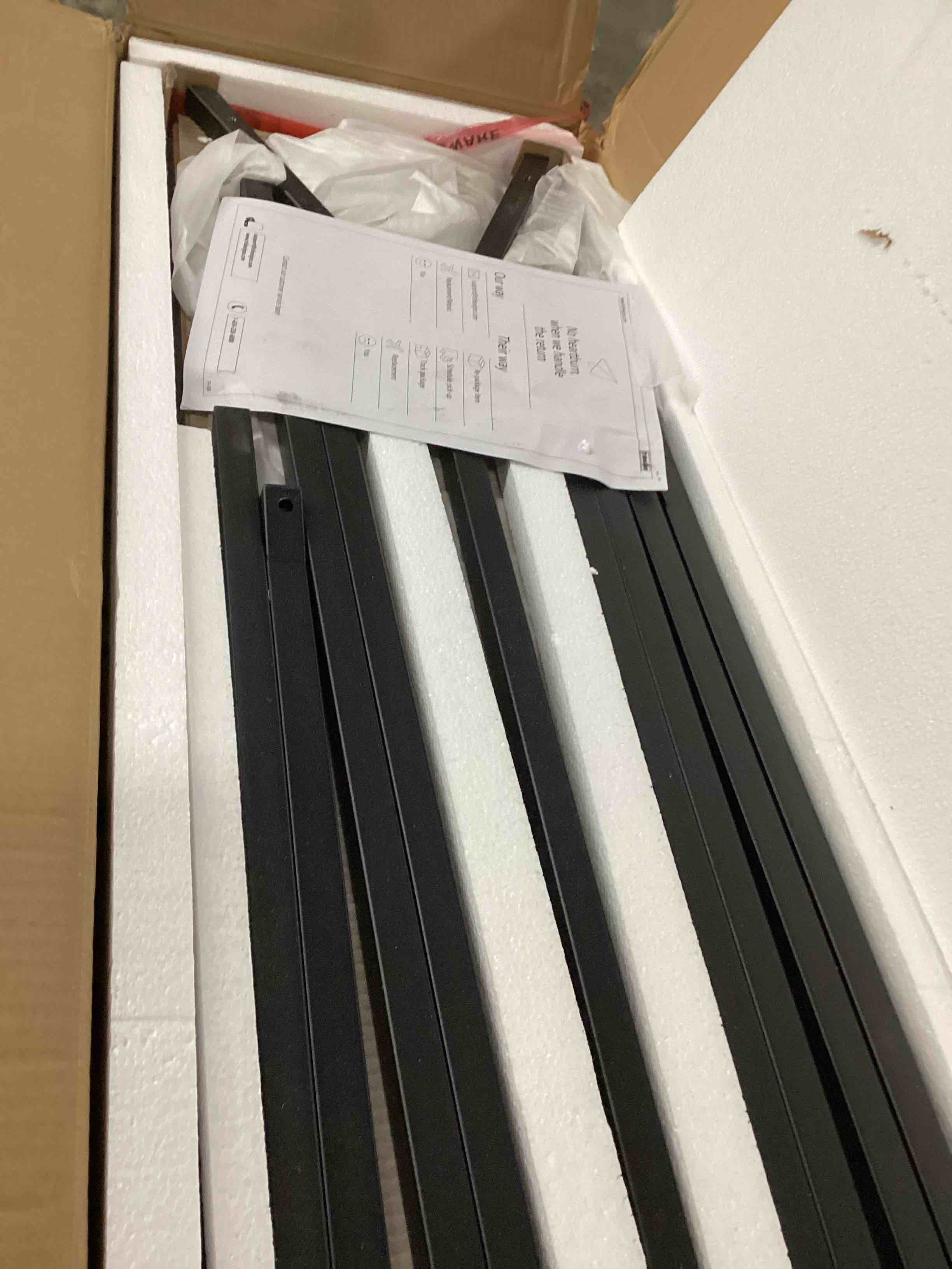 https://s3.amazonaws.com/lotting-images-prod/bidfta/PPE2359439_1746101764278.jpeg