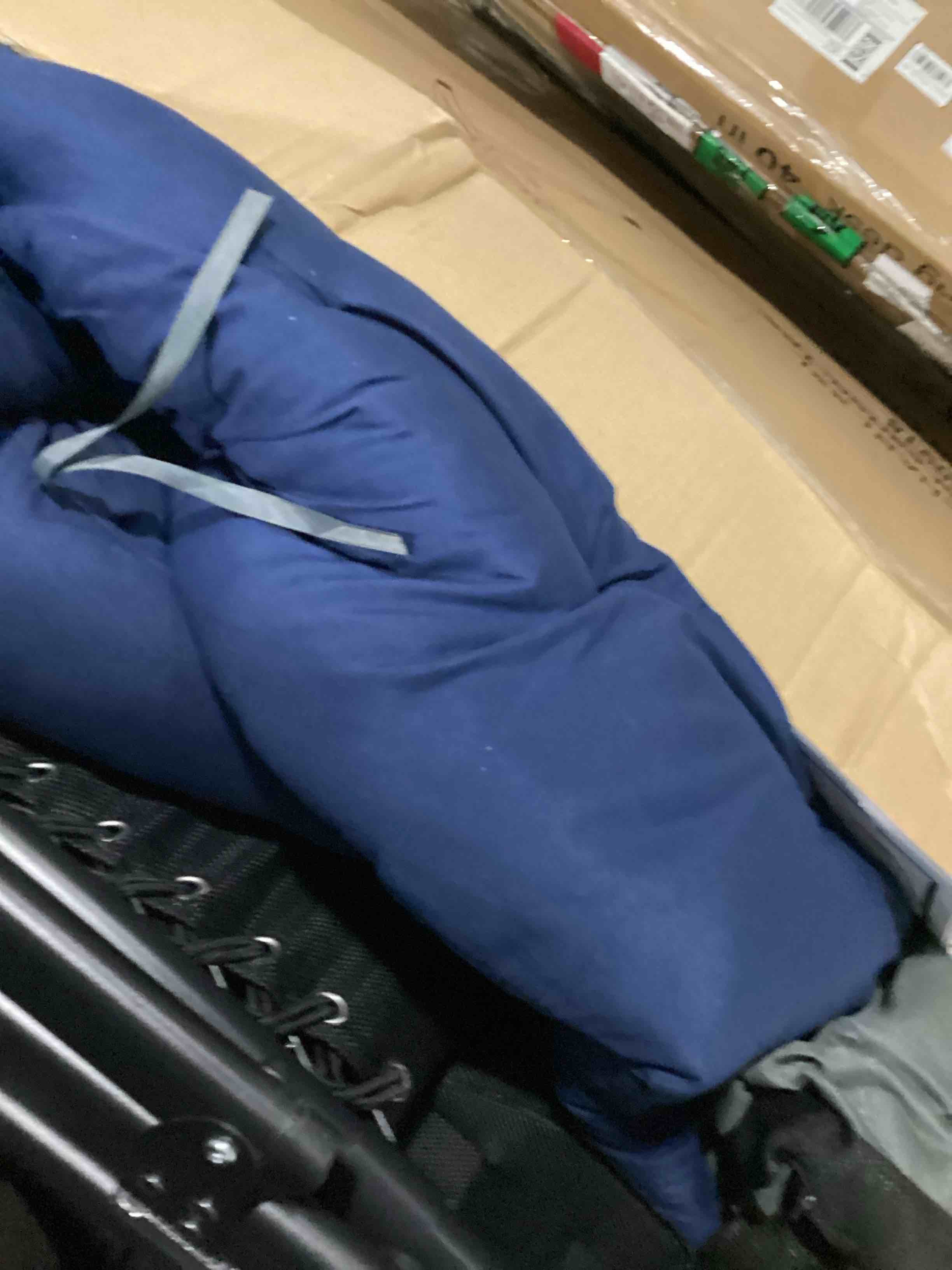 https://s3.amazonaws.com/lotting-images-prod/bidfta/PPE2359476_1746184453892.jpeg