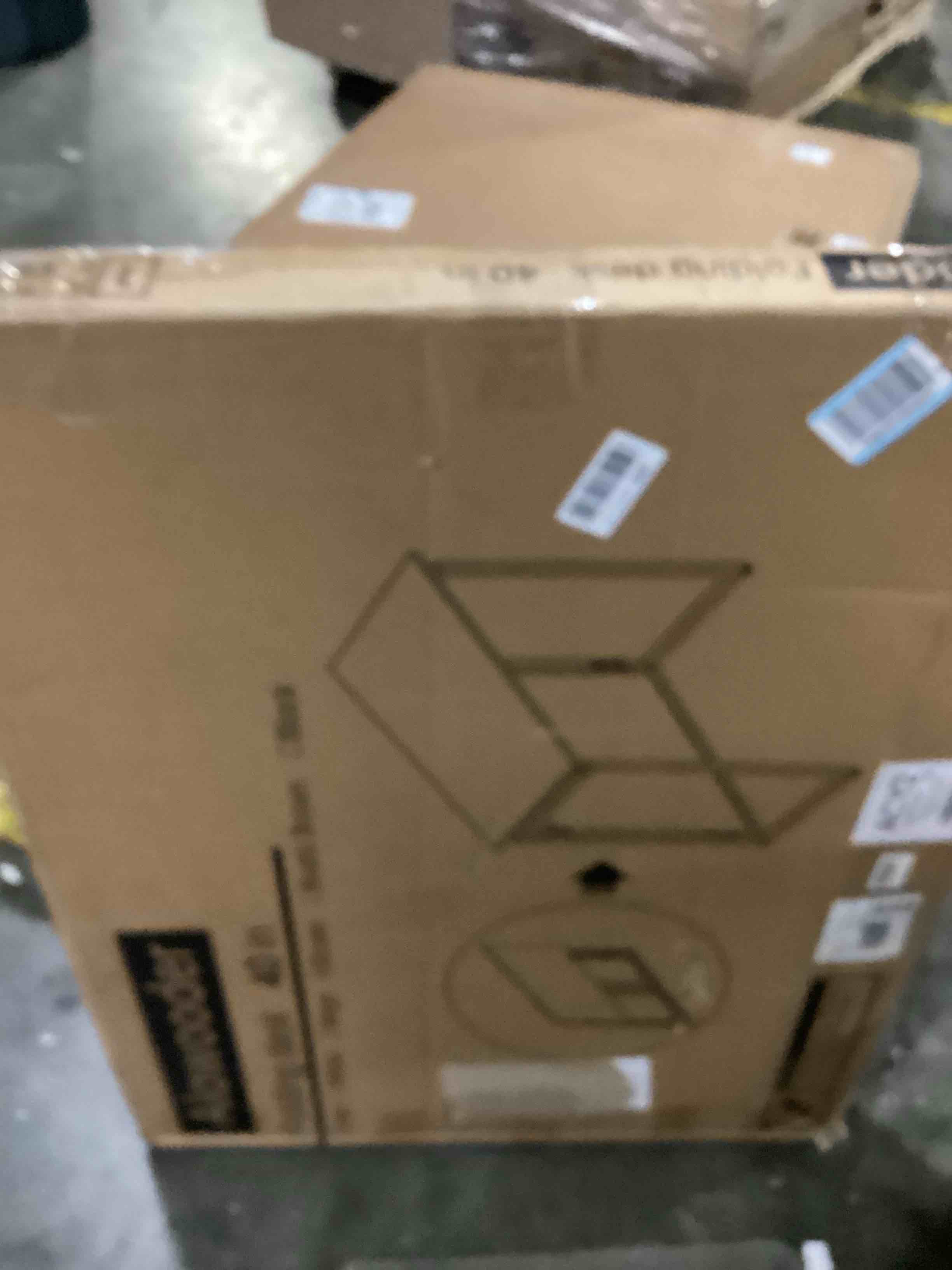 https://s3.amazonaws.com/lotting-images-prod/bidfta/PPE2359477_1746184596243.jpeg