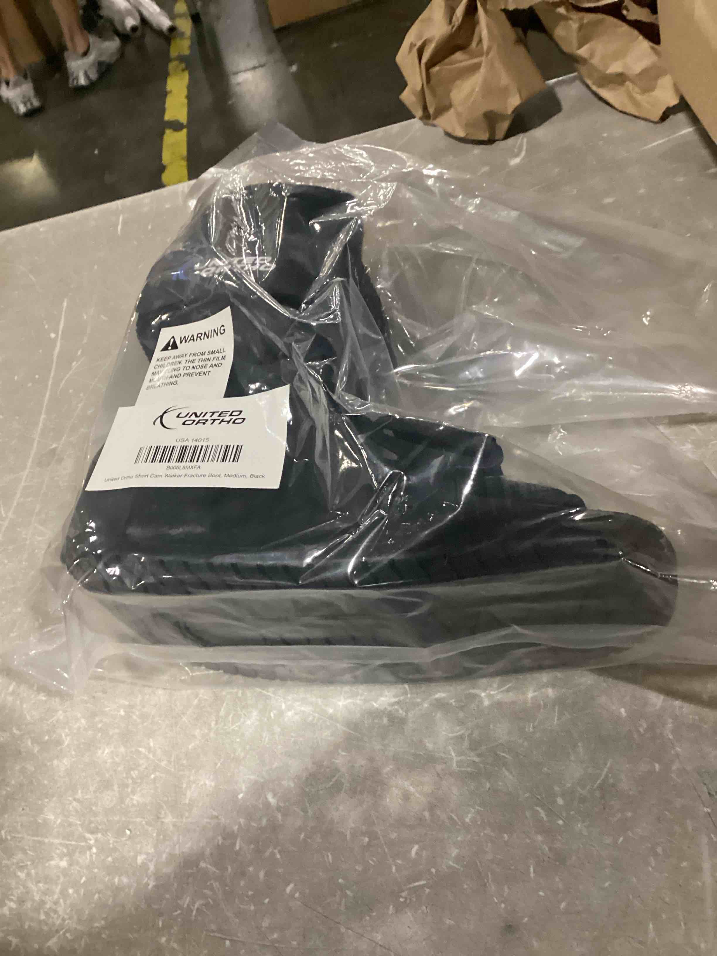 https://s3.amazonaws.com/lotting-images-prod/bidfta/PPE2359489_1746186134880.jpeg