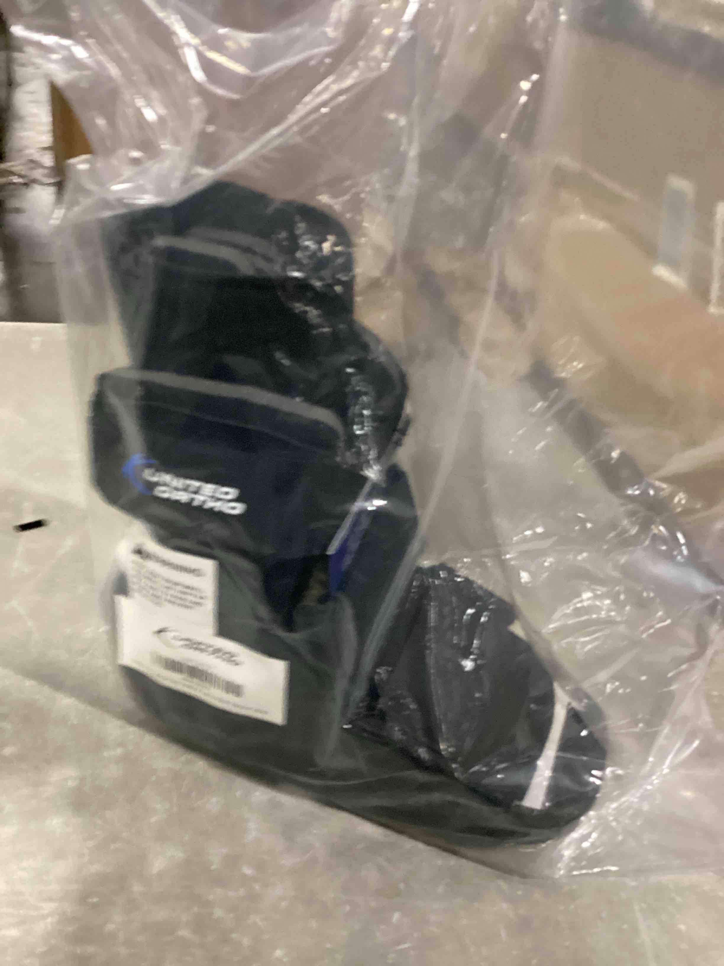https://s3.amazonaws.com/lotting-images-prod/bidfta/PPE2359489_1746186142587.jpeg