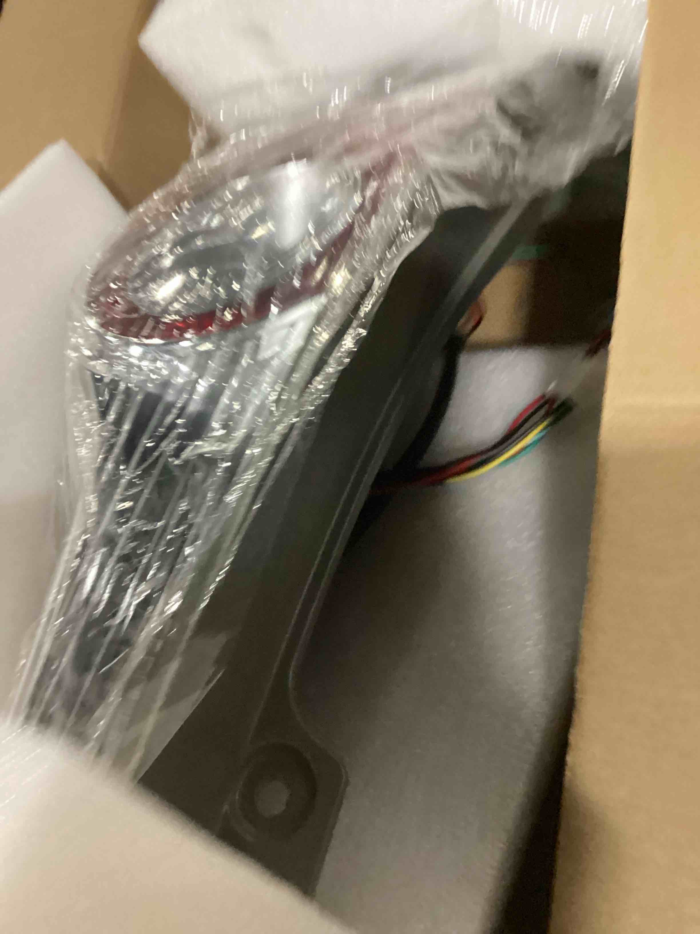 https://s3.amazonaws.com/lotting-images-prod/bidfta/PPE2359505_1746187906757.jpeg