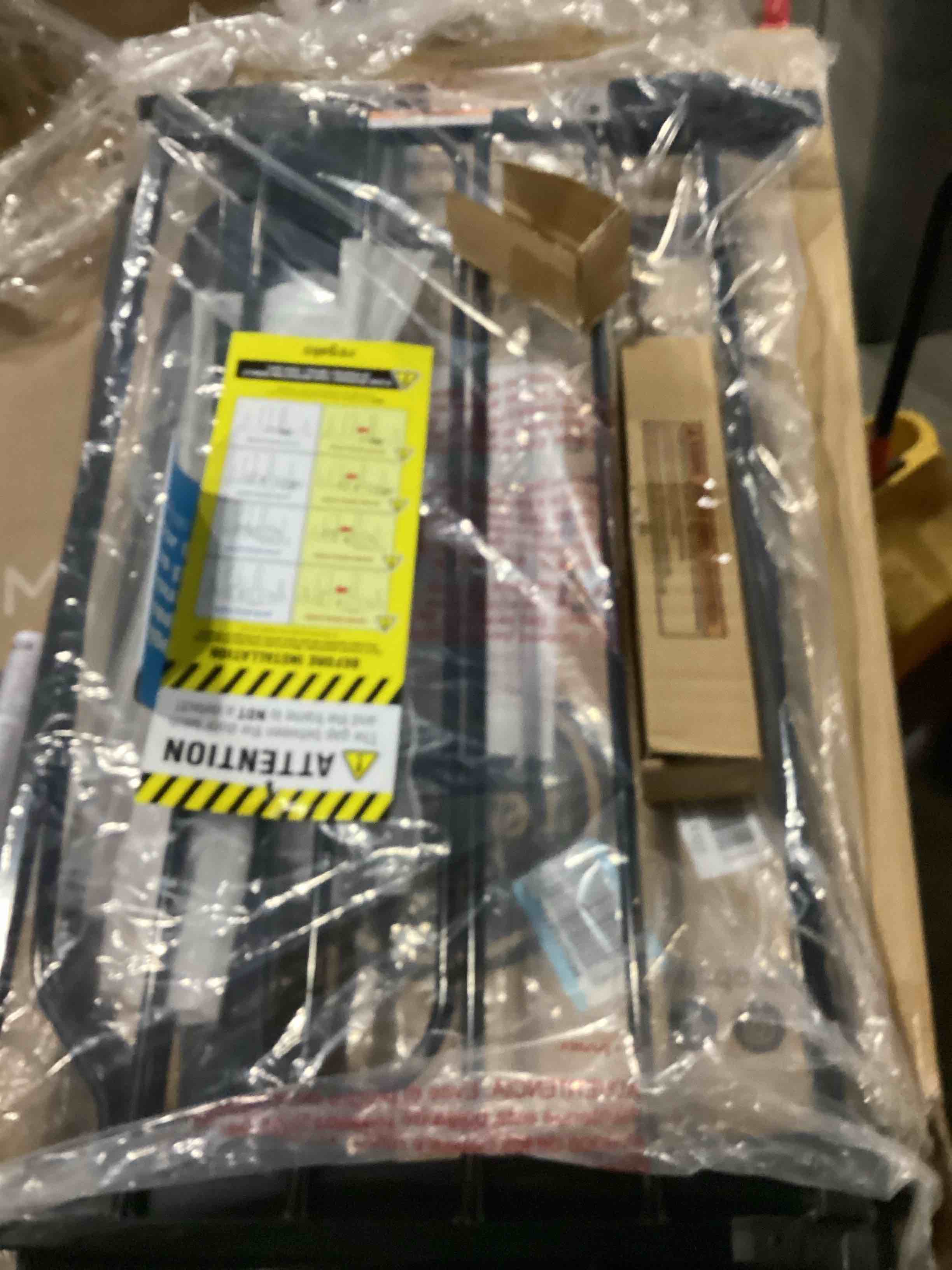 https://s3.amazonaws.com/lotting-images-prod/bidfta/PPE2359535_1746193212652.jpeg
