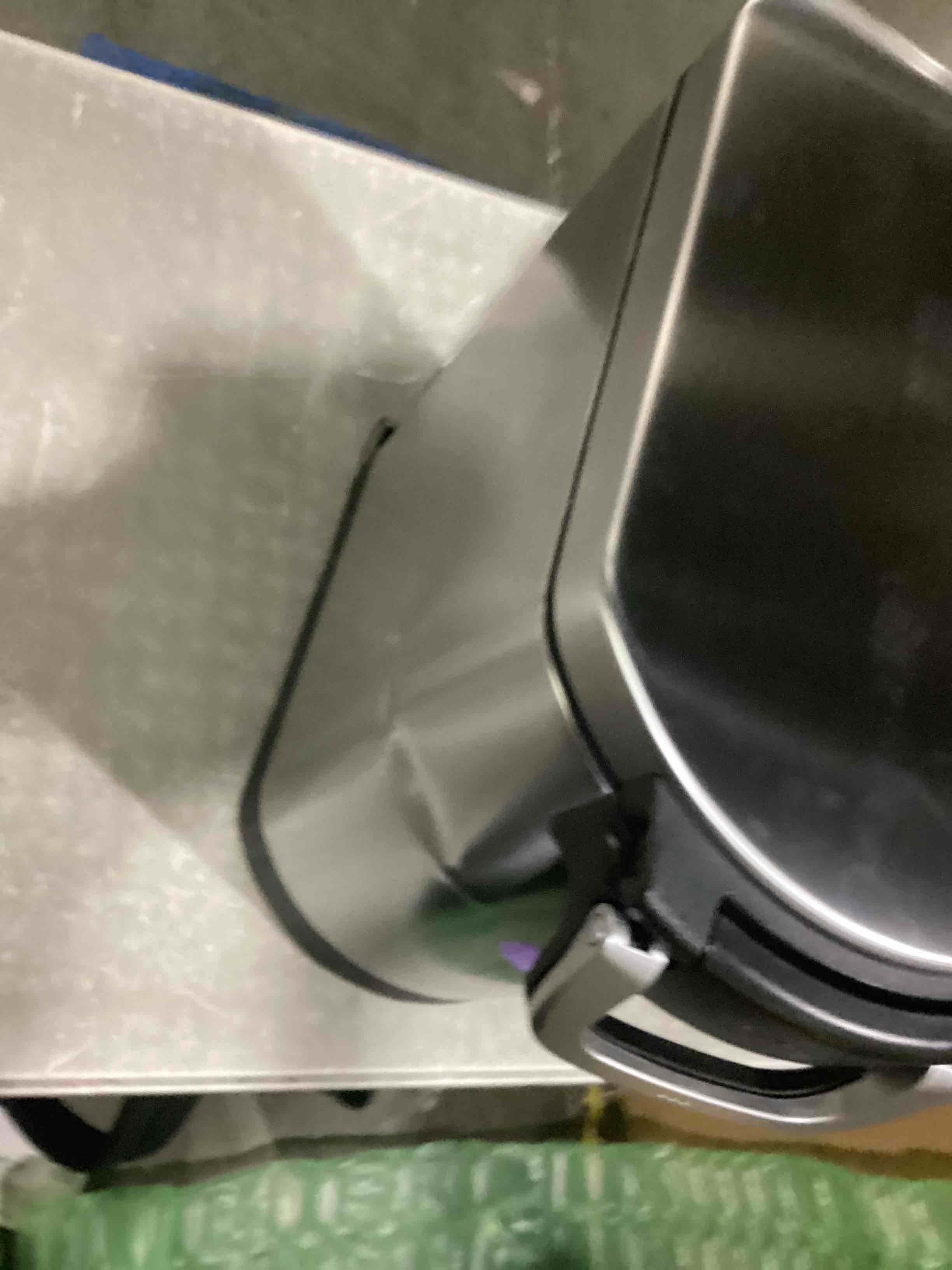 https://s3.amazonaws.com/lotting-images-prod/bidfta/PPE2359540_1746193795297.jpeg