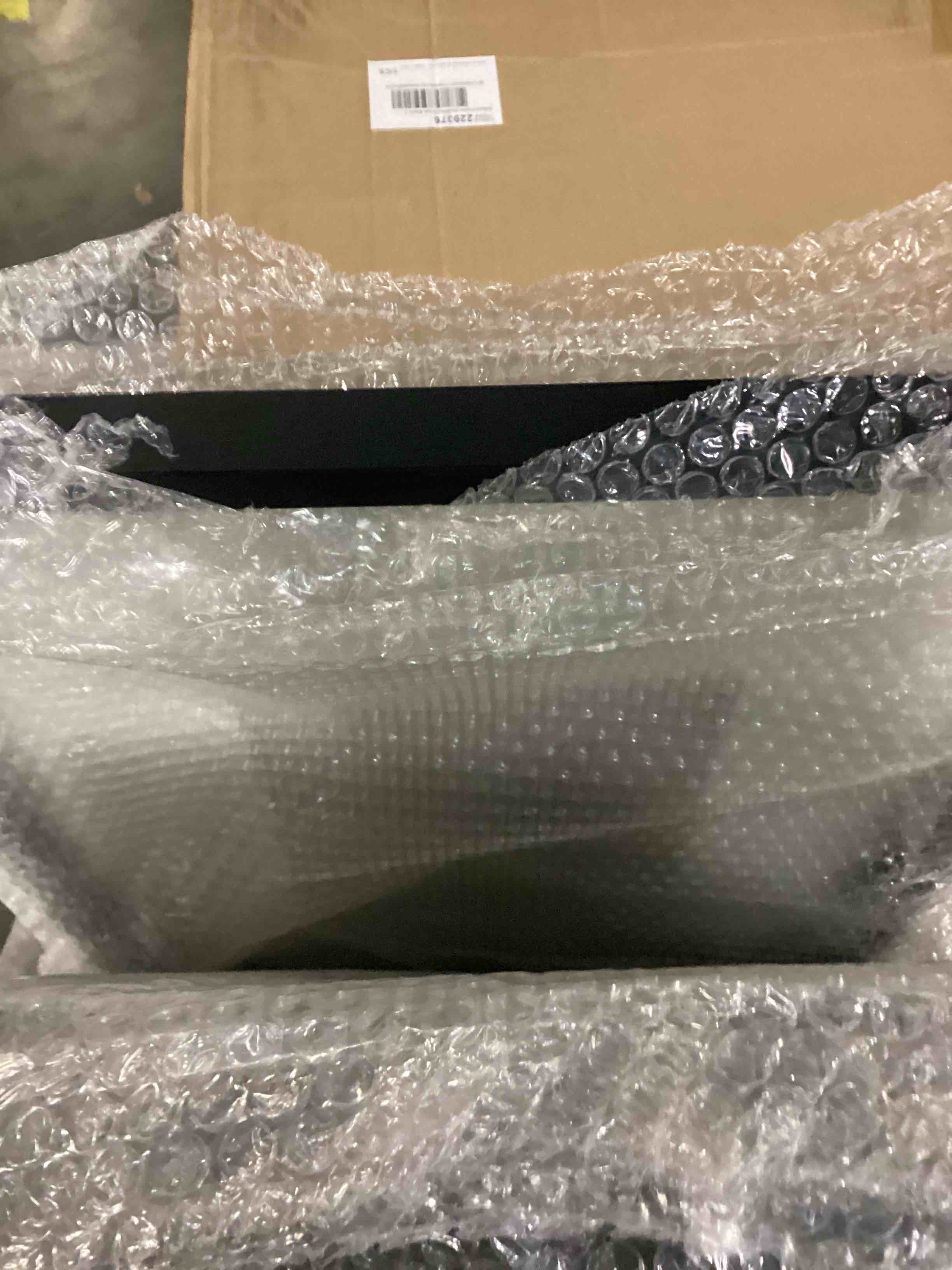 https://s3.amazonaws.com/lotting-images-prod/bidfta/PPE2359555_1746196521733.jpeg