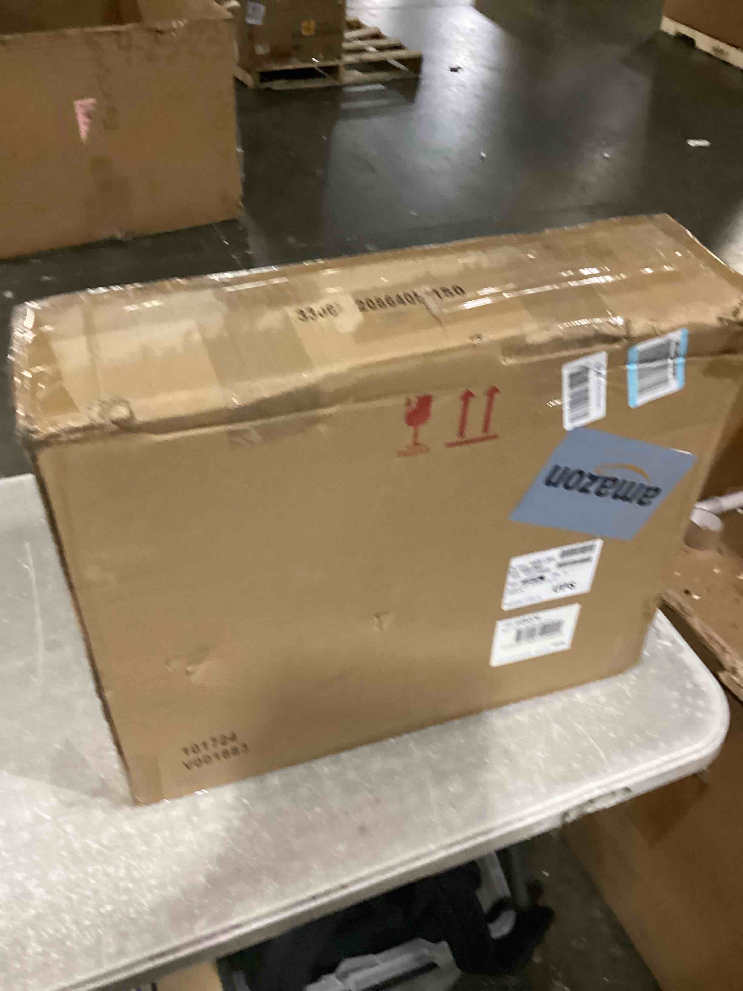 https://s3.amazonaws.com/lotting-images-prod/bidfta/PPE2359555_1746196568431.jpeg