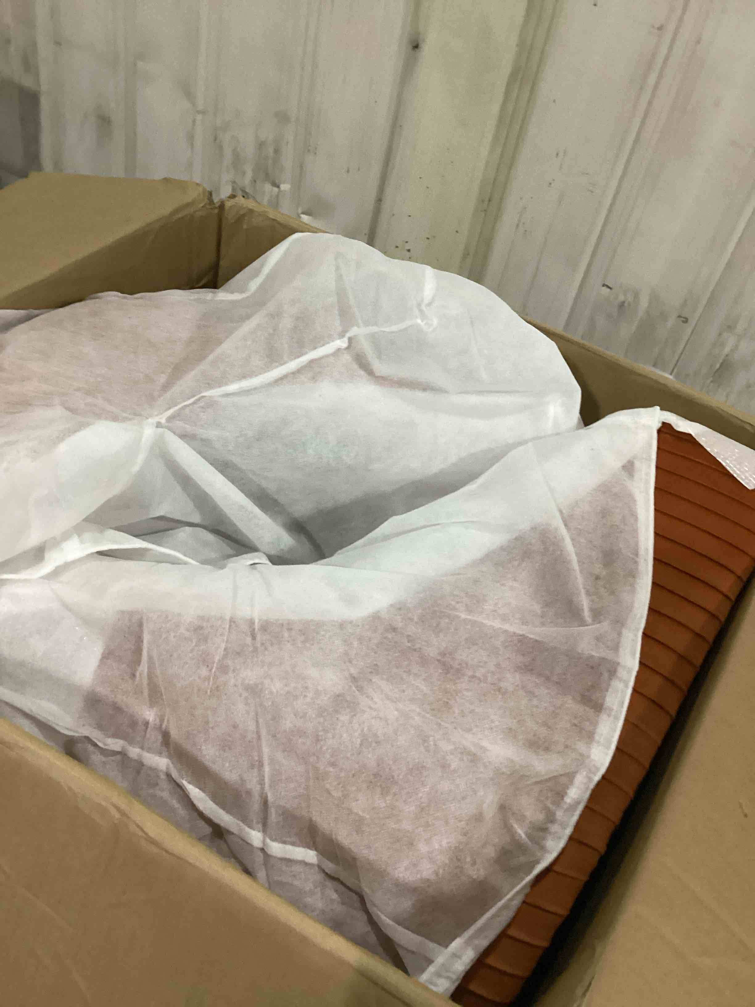 https://s3.amazonaws.com/lotting-images-prod/bidfta/PPE2359620_1746449335742.jpeg