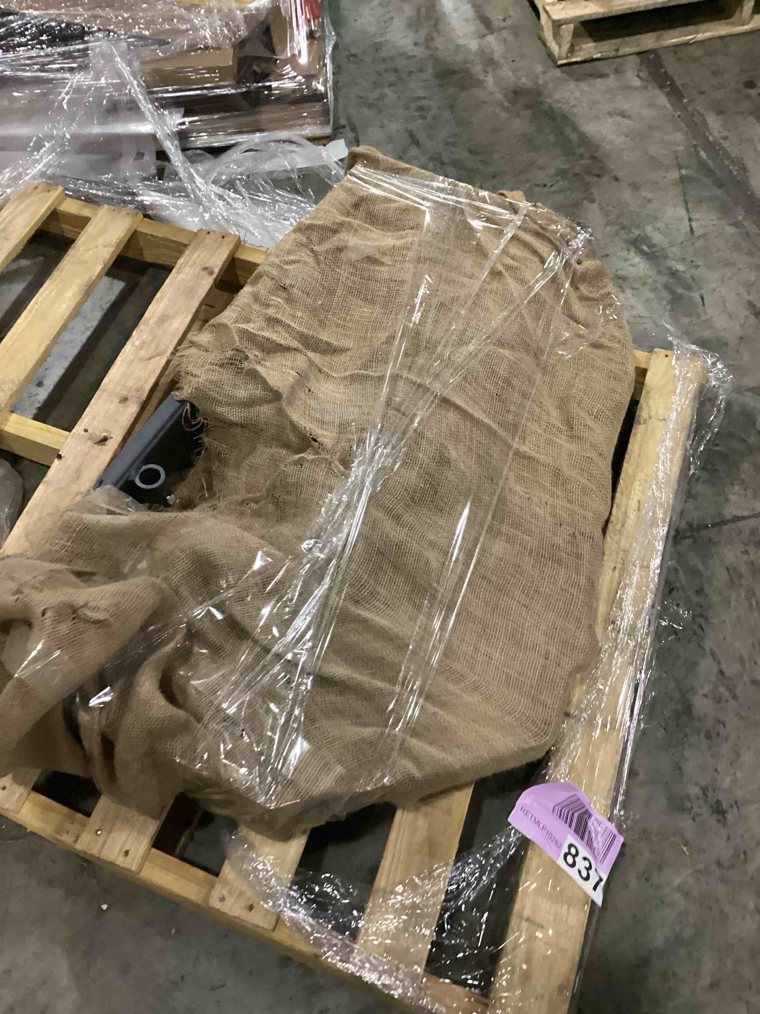https://s3.amazonaws.com/lotting-images-prod/bidfta/PPE2359670_1746469533253.jpeg
