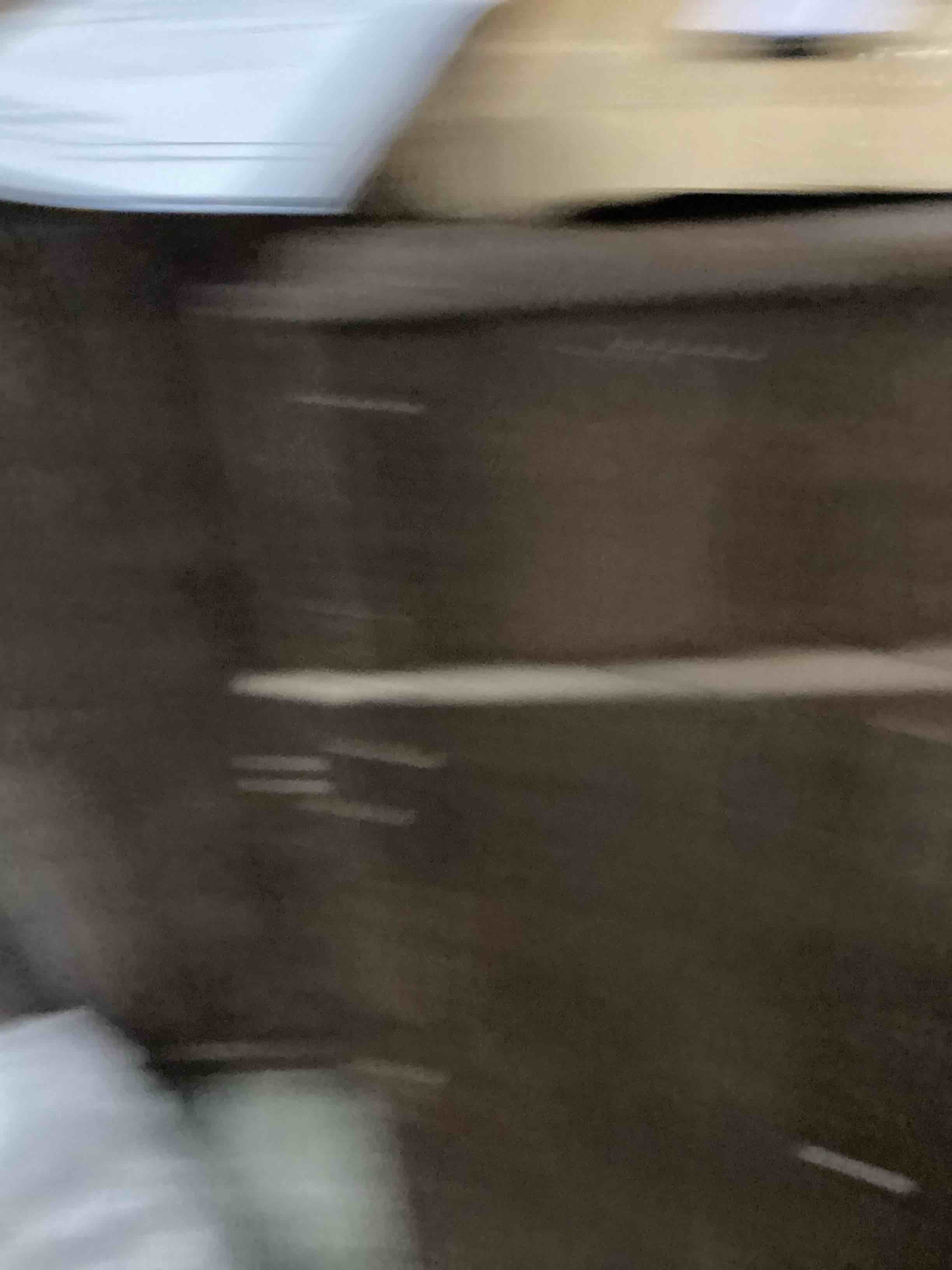 https://s3.amazonaws.com/lotting-images-prod/bidfta/PPE2359693_1746531396487.jpeg