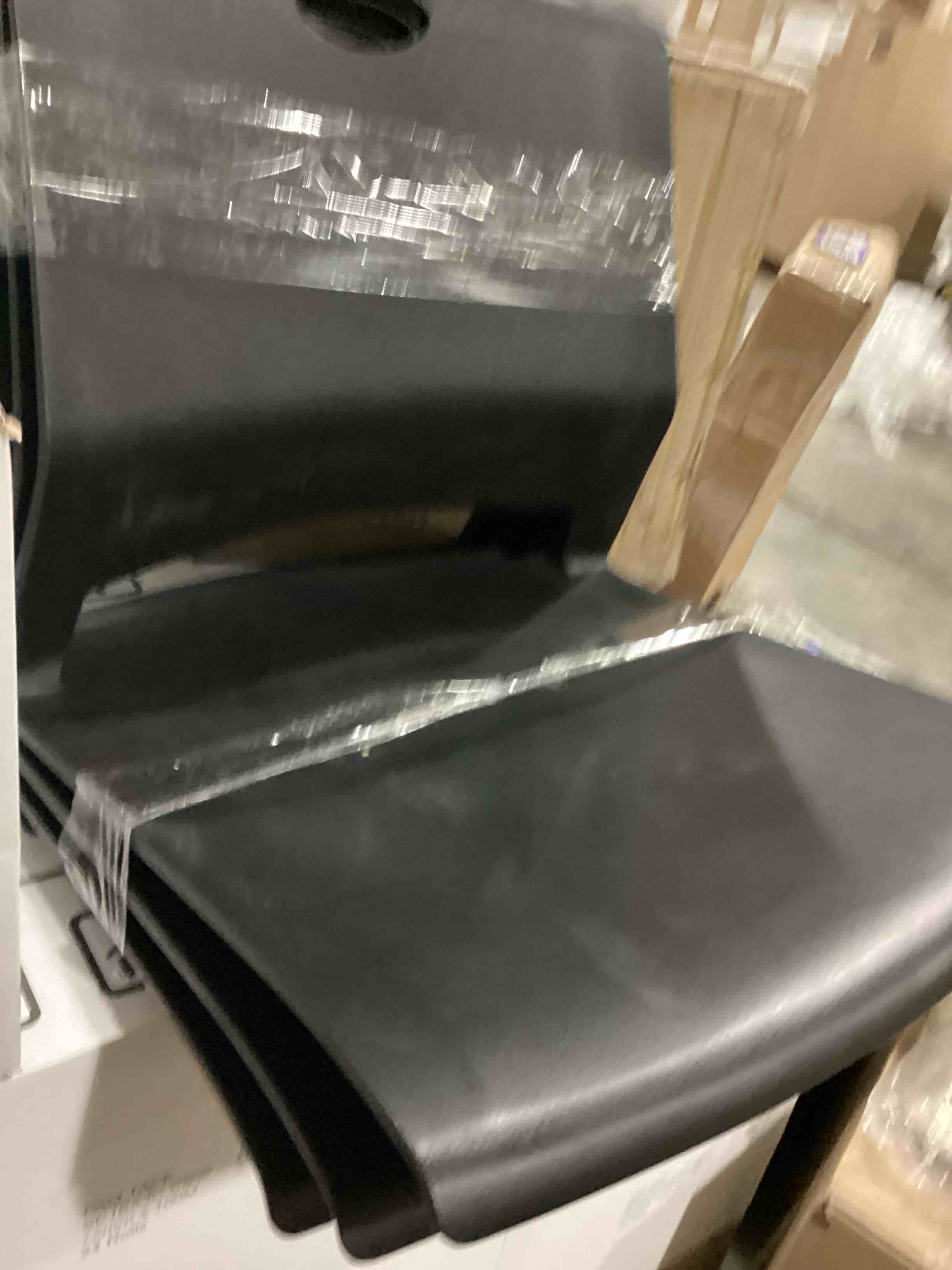 https://s3.amazonaws.com/lotting-images-prod/bidfta/PPE2359775_1746630989476.jpeg