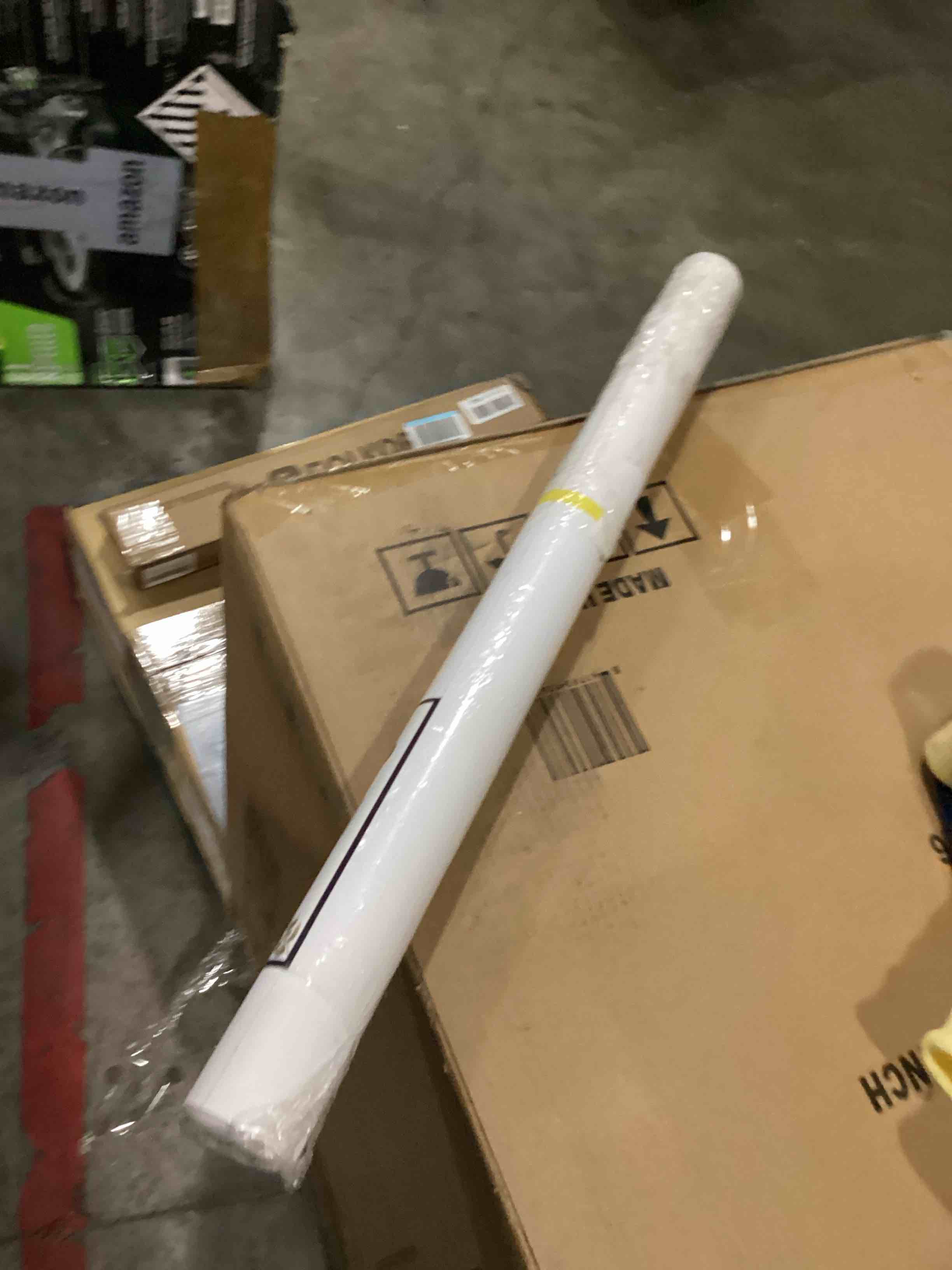 https://s3.amazonaws.com/lotting-images-prod/bidfta/PPE2359817_1746702598334.jpeg