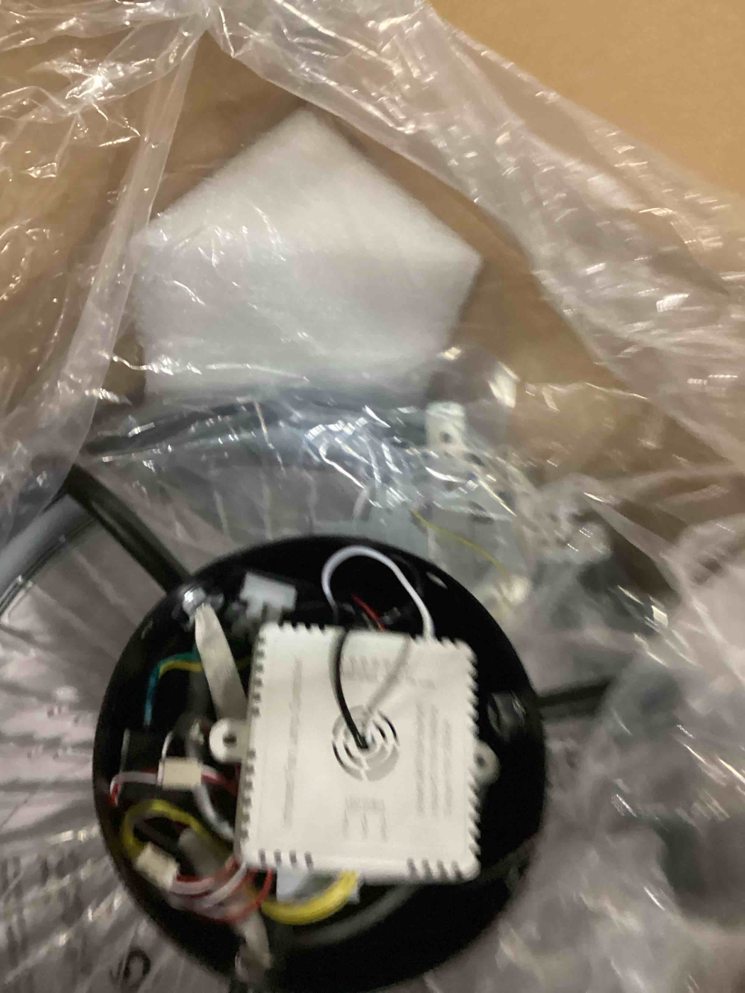 https://s3.amazonaws.com/lotting-images-prod/bidfta/PPE2360210_1747242735992.jpeg