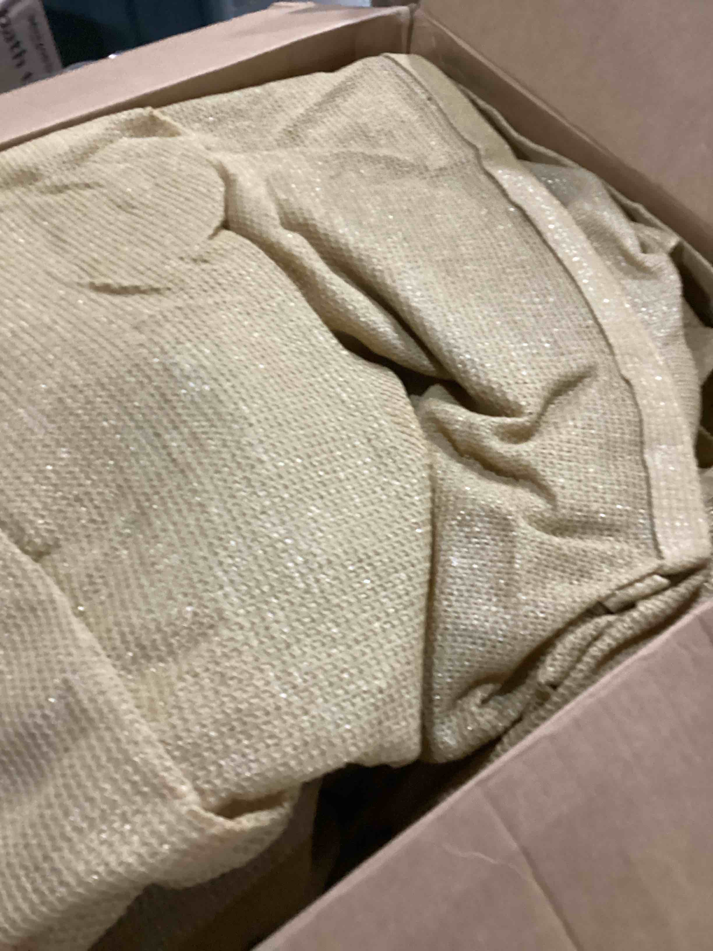 https://s3.amazonaws.com/lotting-images-prod/bidfta/PPE2360270_1747312154169.jpeg