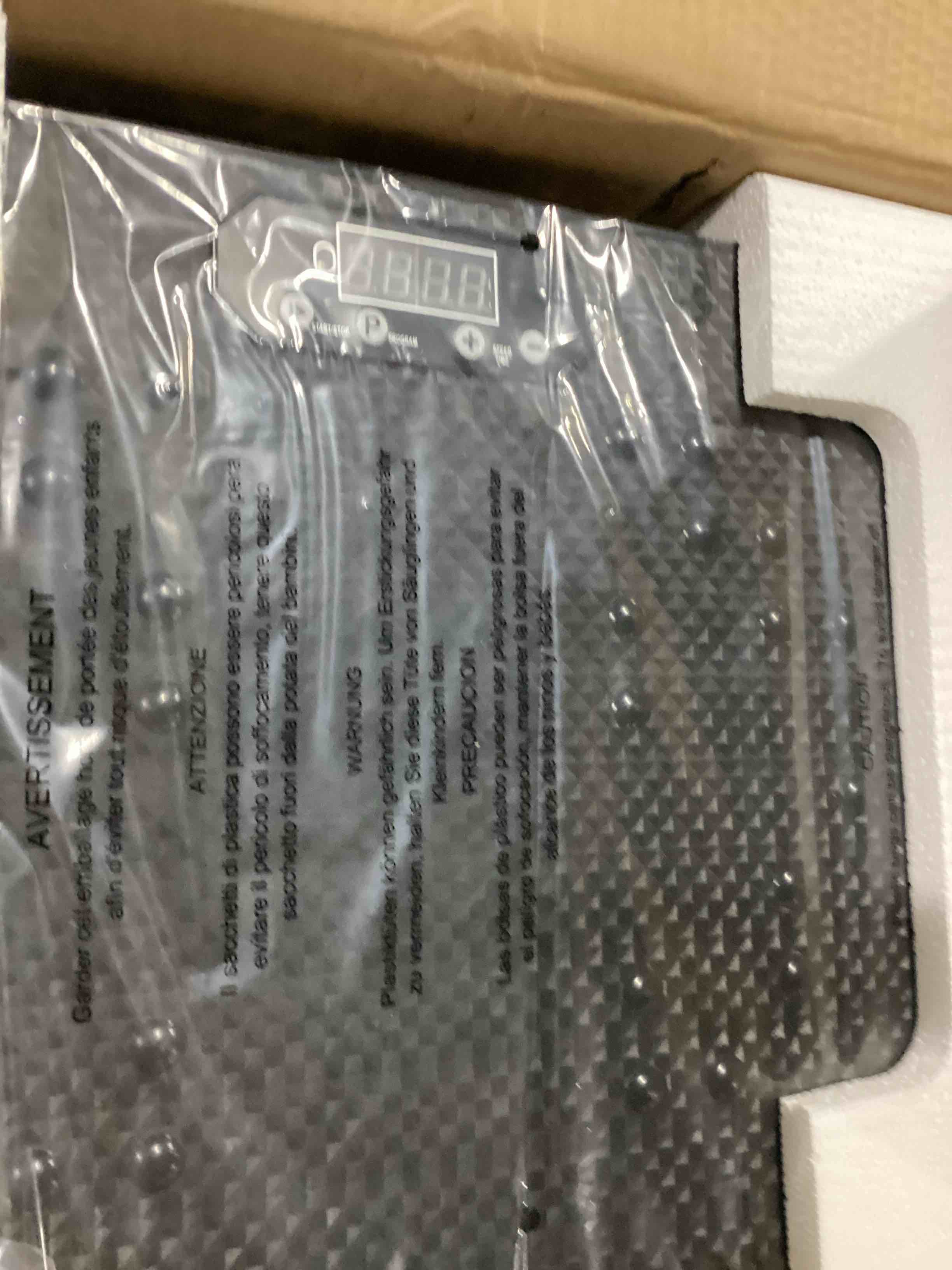 https://s3.amazonaws.com/lotting-images-prod/bidfta/PPE2360313_1747319502481.jpeg