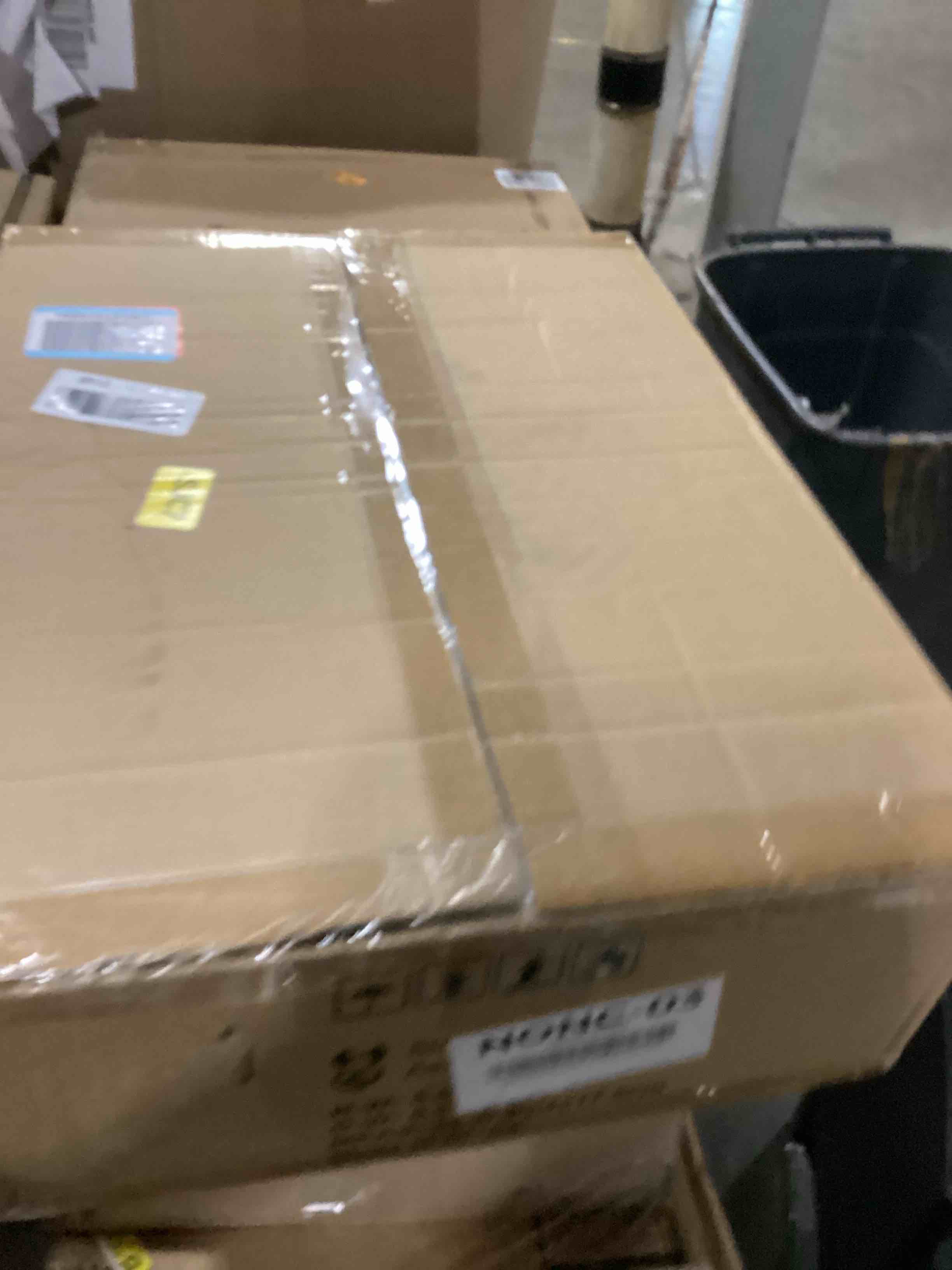 https://s3.amazonaws.com/lotting-images-prod/bidfta/PPE2360313_1747319609834.jpeg