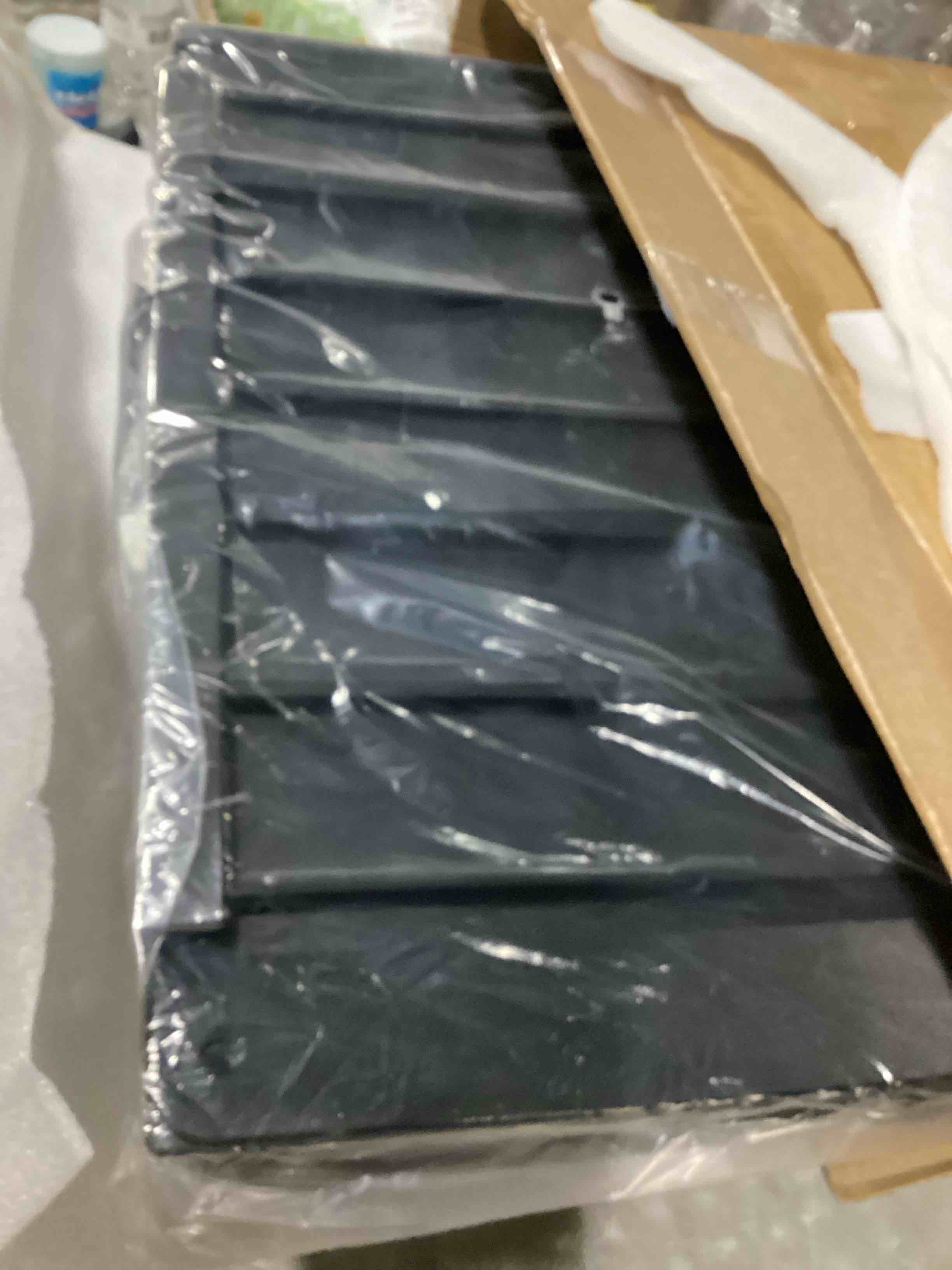https://s3.amazonaws.com/lotting-images-prod/bidfta/PPE2360431_1747398429458.jpeg