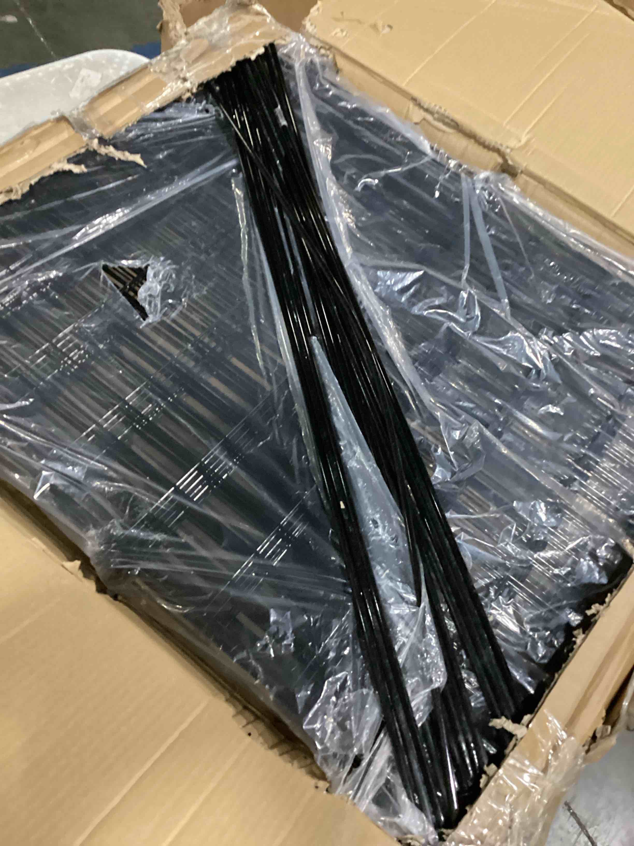 https://s3.amazonaws.com/lotting-images-prod/bidfta/PPE2360437_1747399112499.jpeg