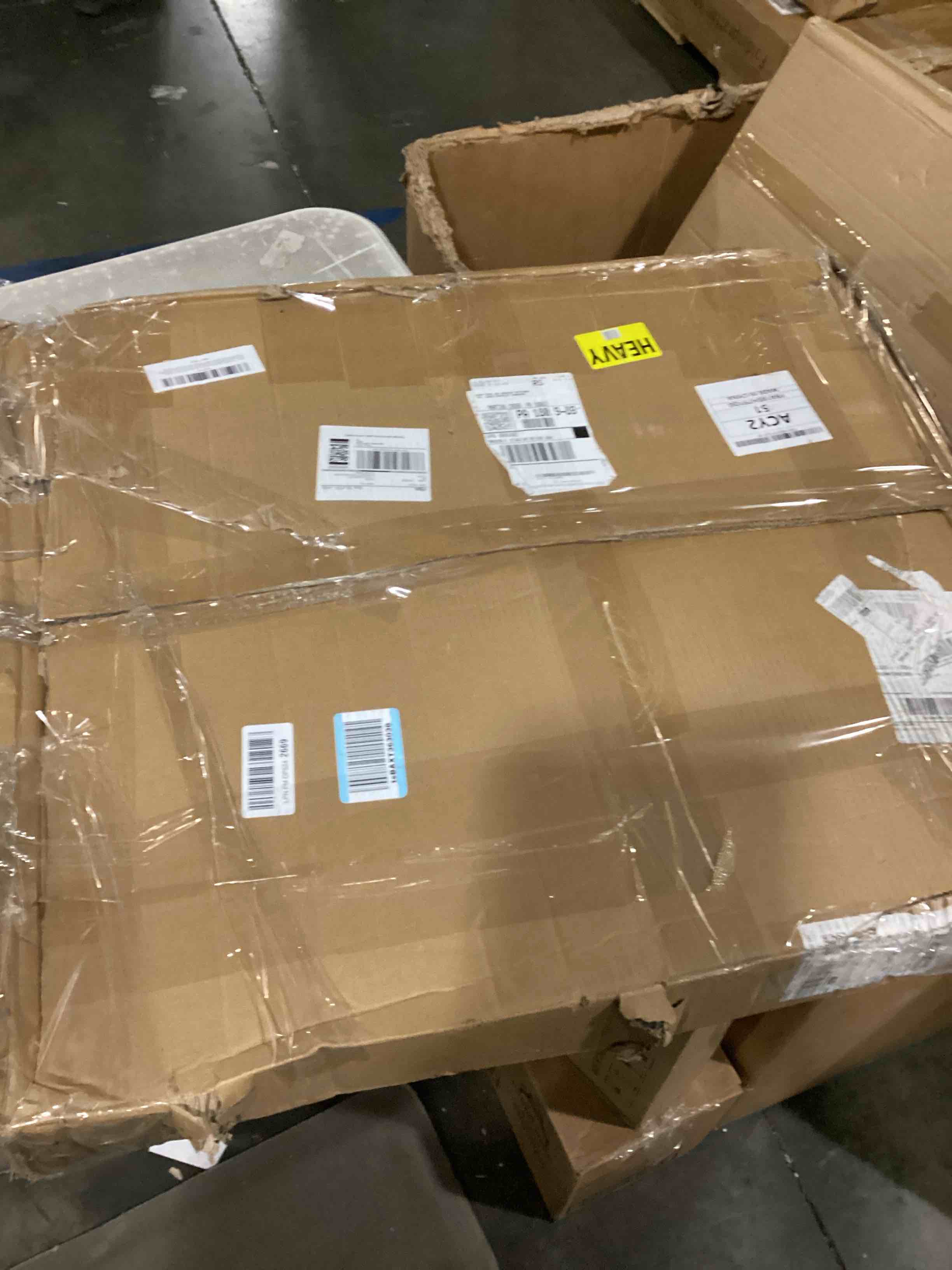 https://s3.amazonaws.com/lotting-images-prod/bidfta/PPE2360437_1747399163730.jpeg