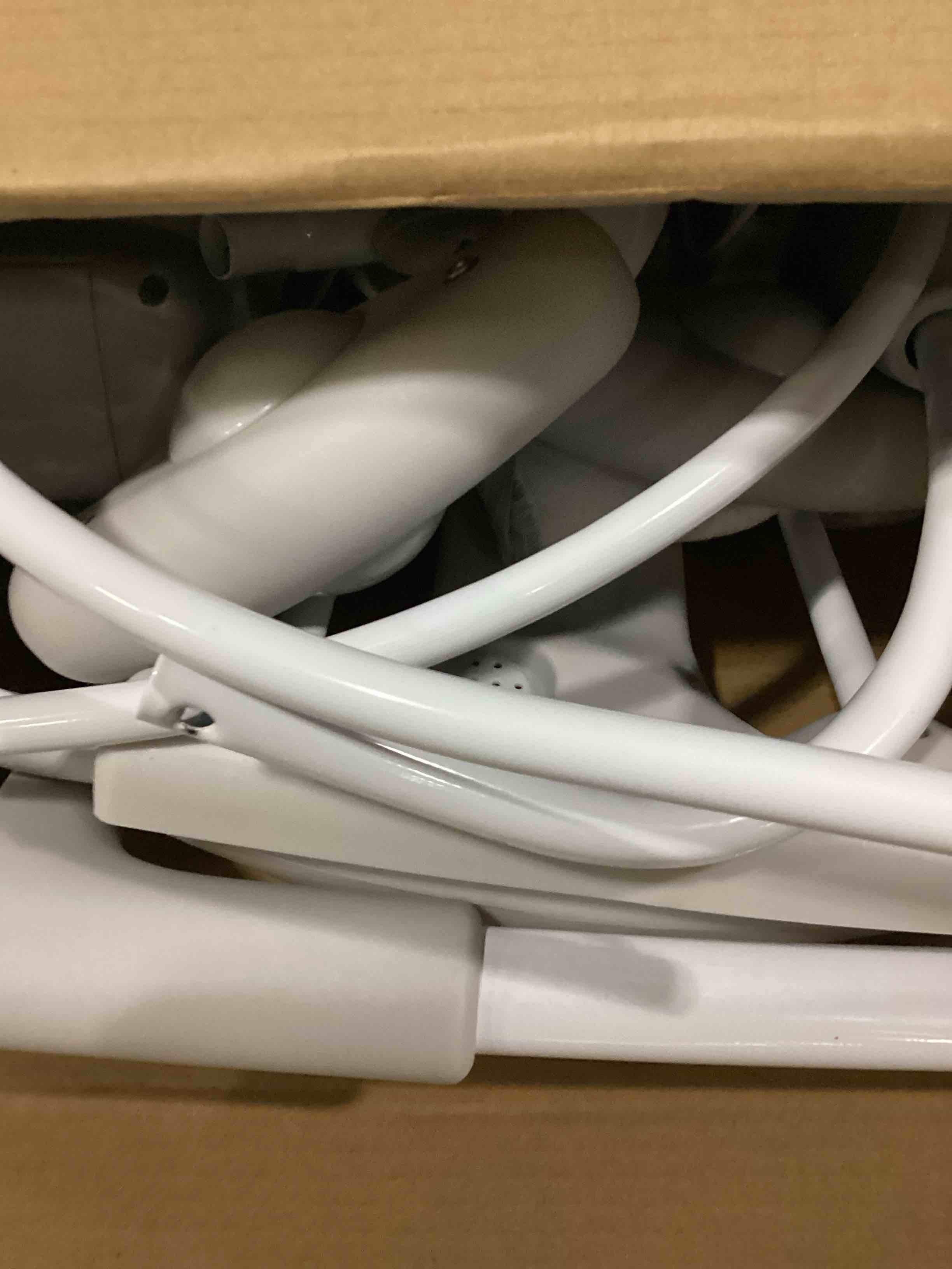 https://s3.amazonaws.com/lotting-images-prod/bidfta/PPE2360471_1747405686054.jpeg
