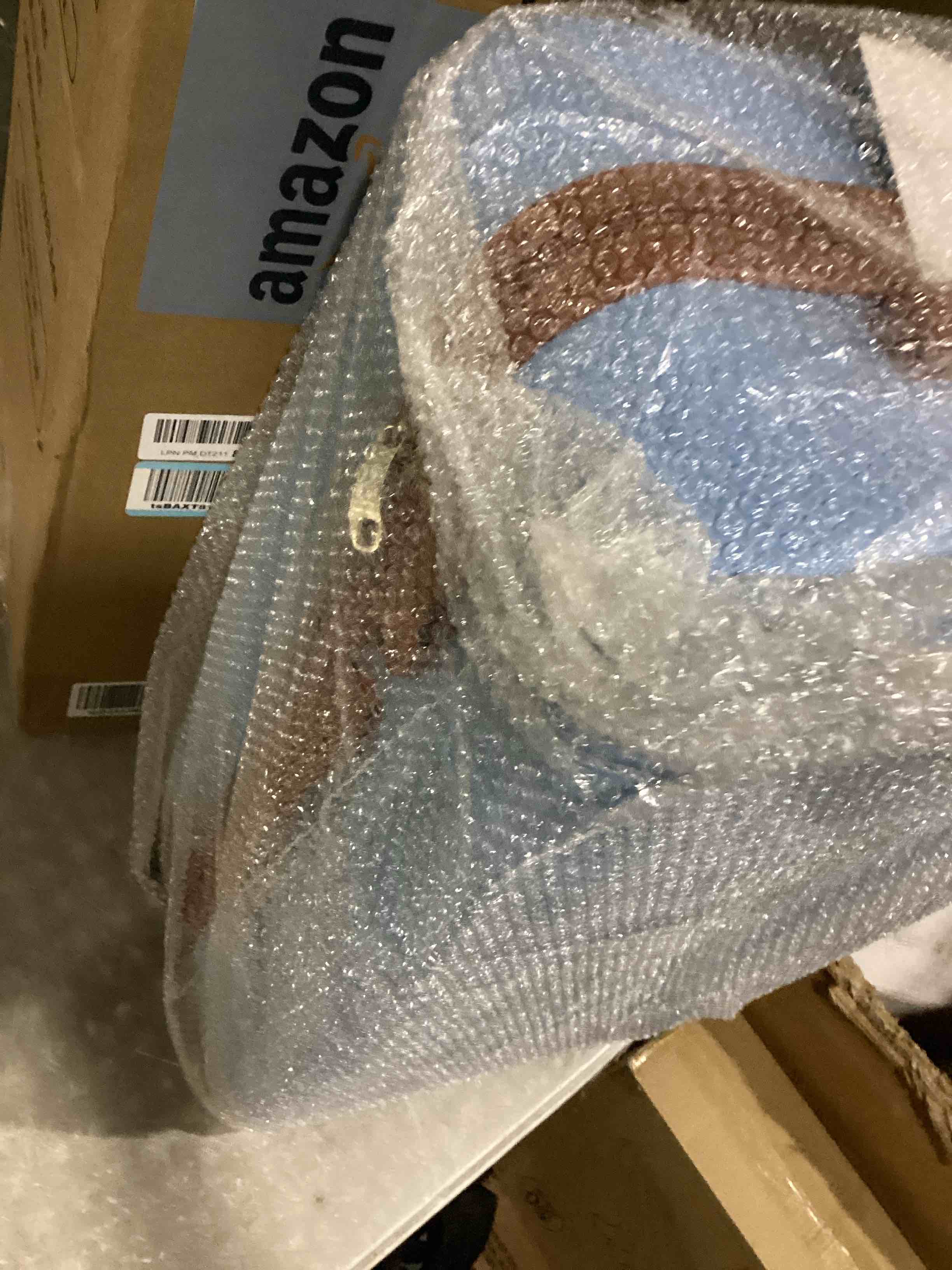 https://s3.amazonaws.com/lotting-images-prod/bidfta/PPE2360500_1747409397139.jpeg