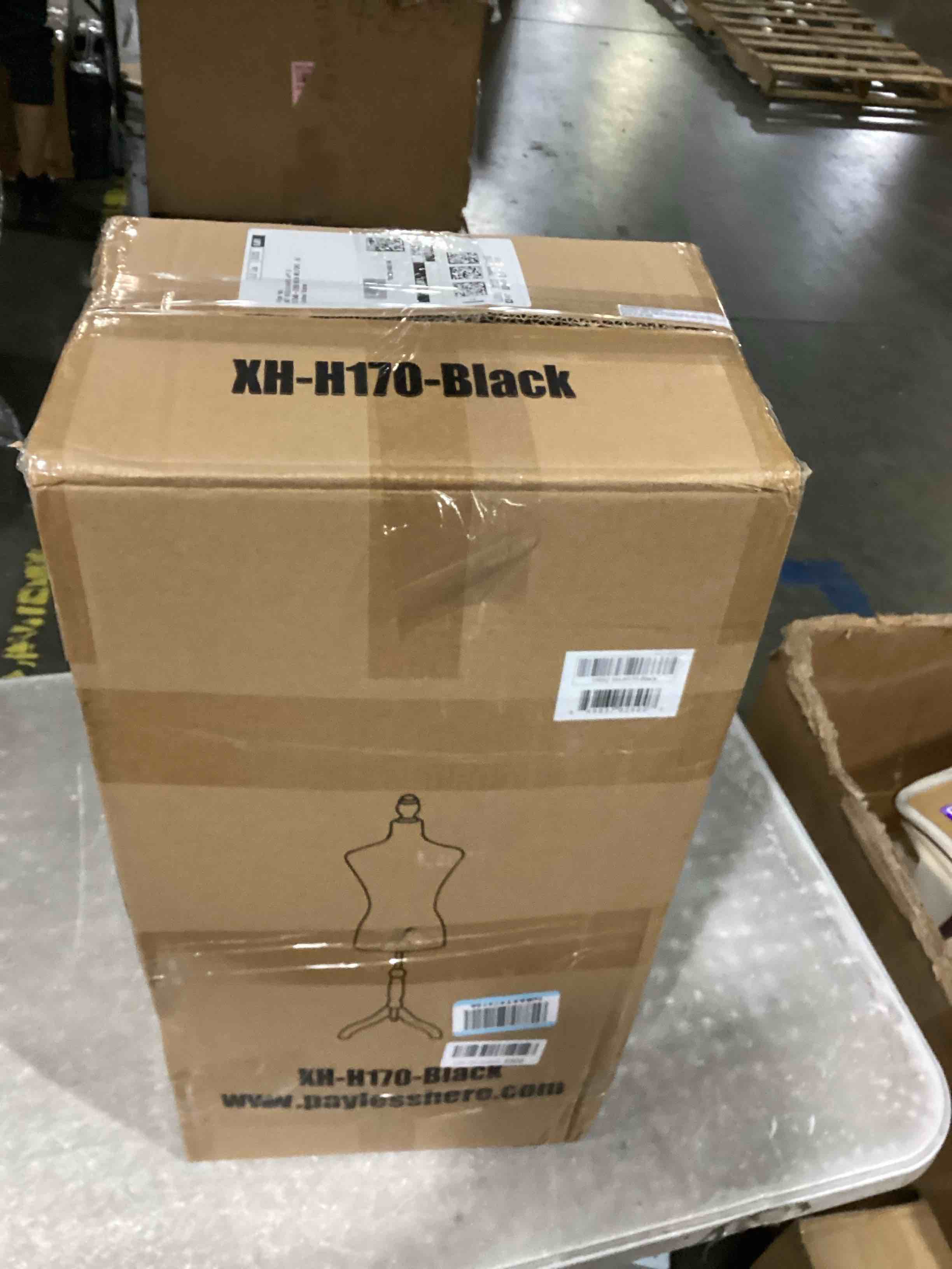 https://s3.amazonaws.com/lotting-images-prod/bidfta/PPE2360634_1747661475141.jpeg