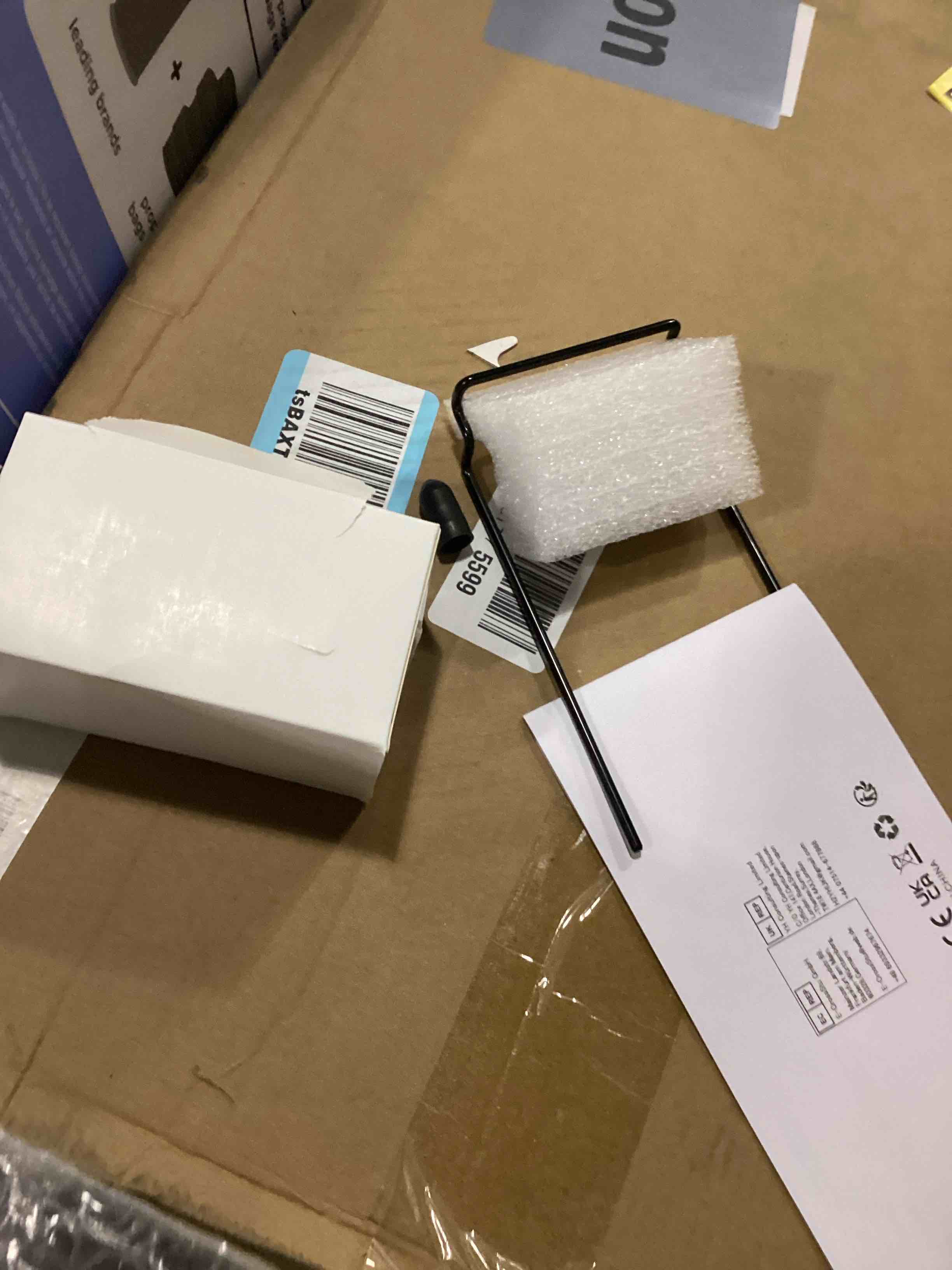 https://s3.amazonaws.com/lotting-images-prod/bidfta/PPE2360795_1747746113040.jpeg