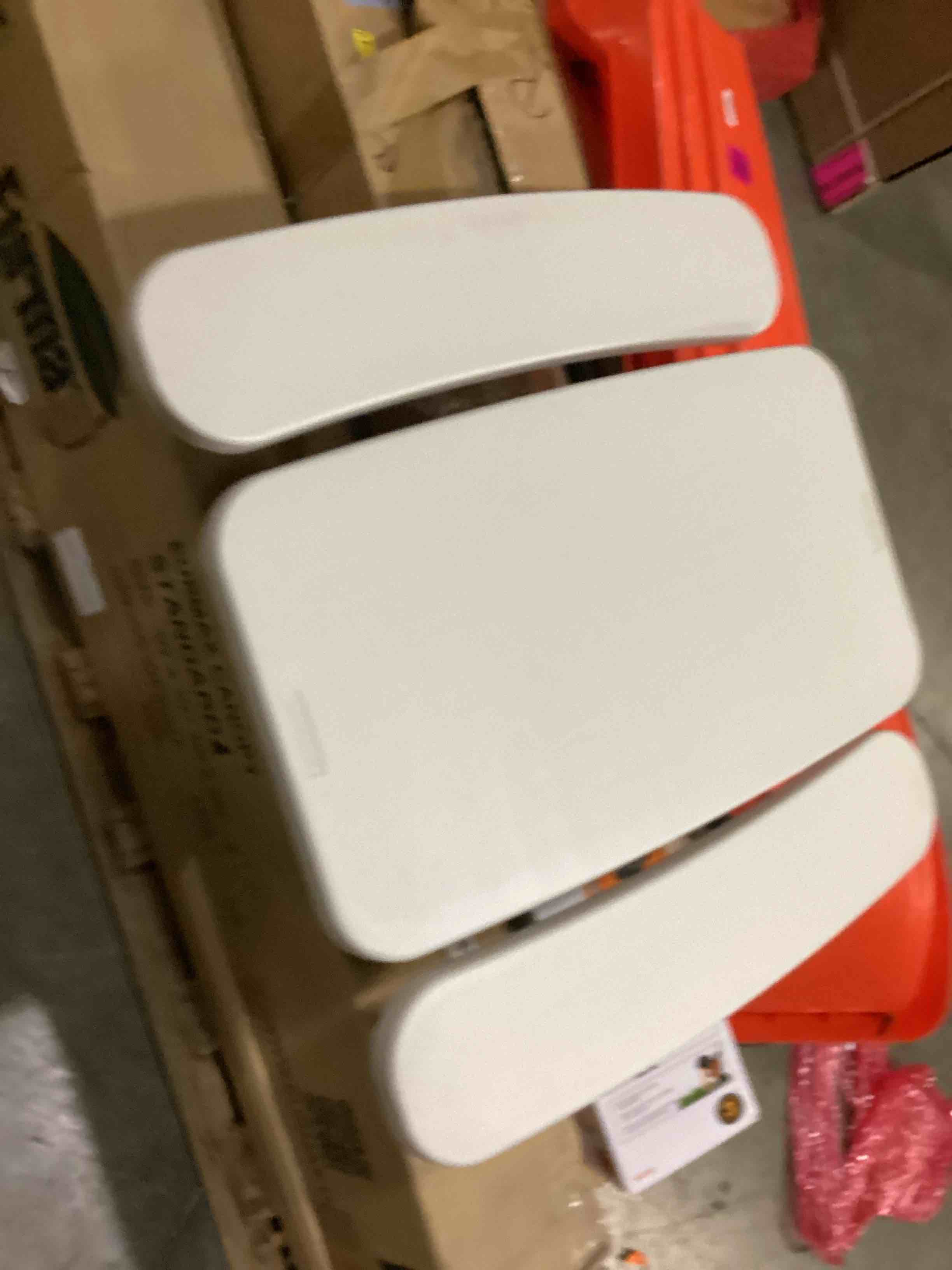 https://s3.amazonaws.com/lotting-images-prod/bidfta/PPE2361025_1747932544206.jpeg