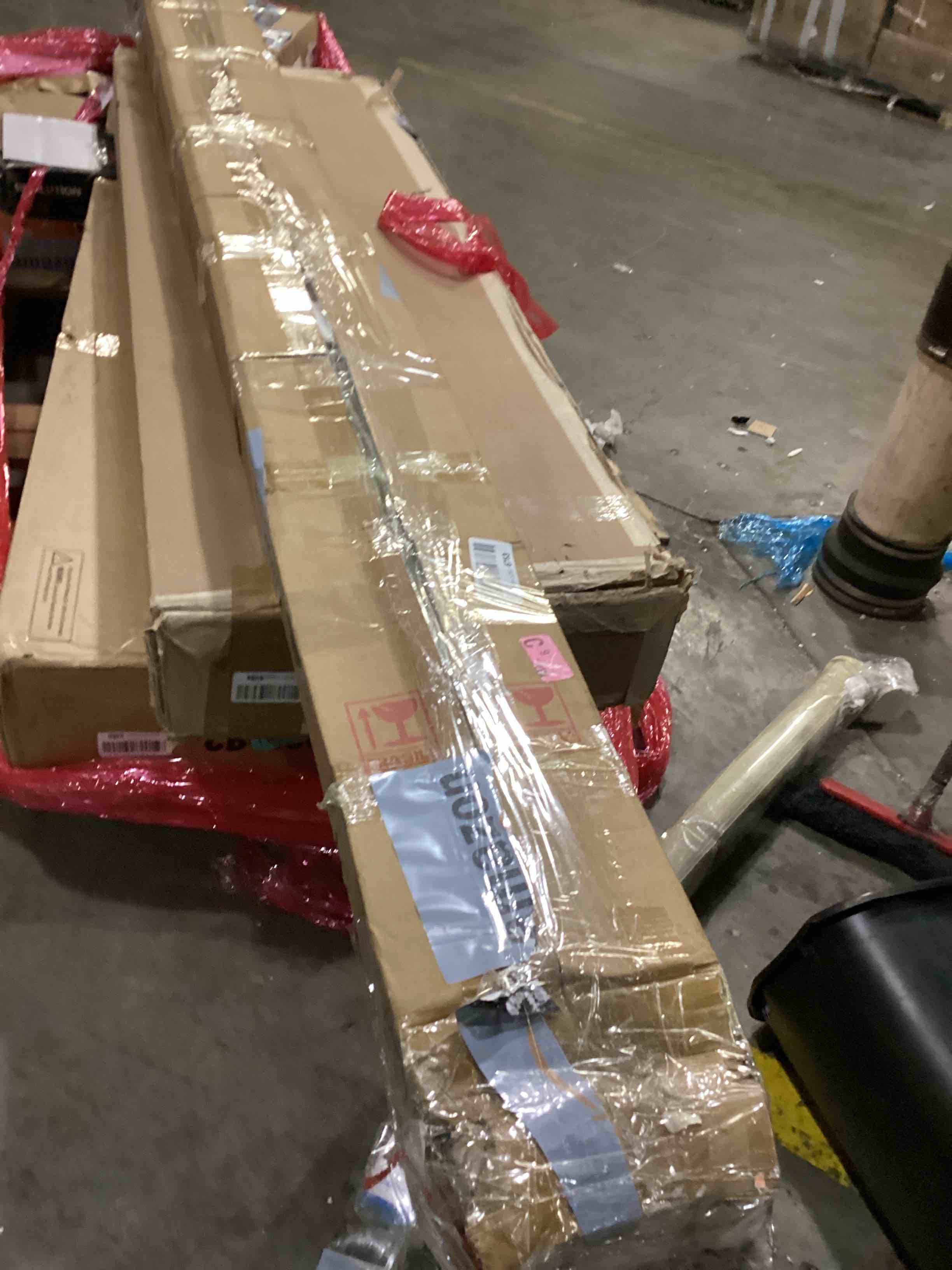 https://s3.amazonaws.com/lotting-images-prod/bidfta/PPE2361256_1748458497065.jpeg
