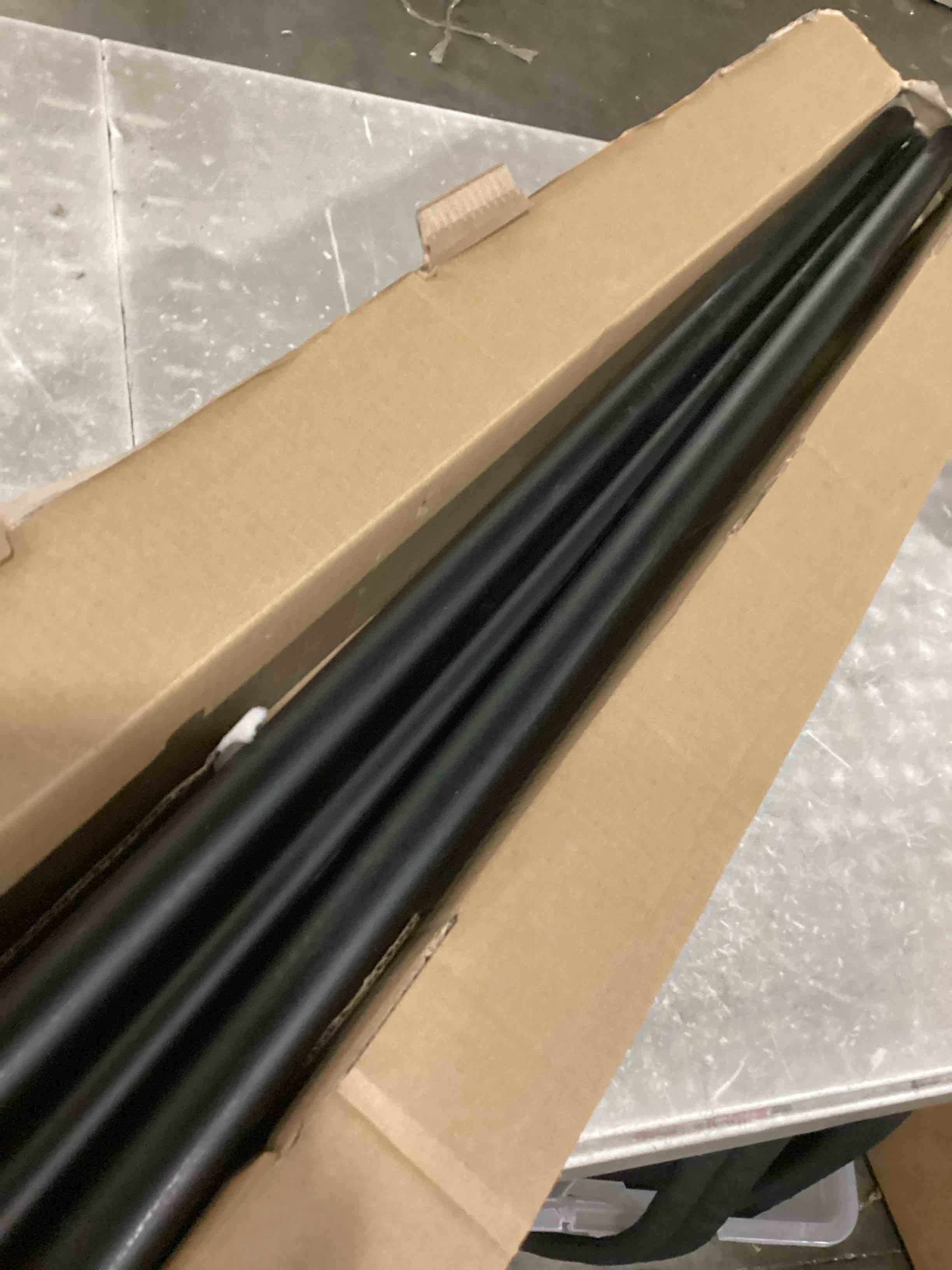 https://s3.amazonaws.com/lotting-images-prod/bidfta/PPE2361324_1748537334936.jpeg