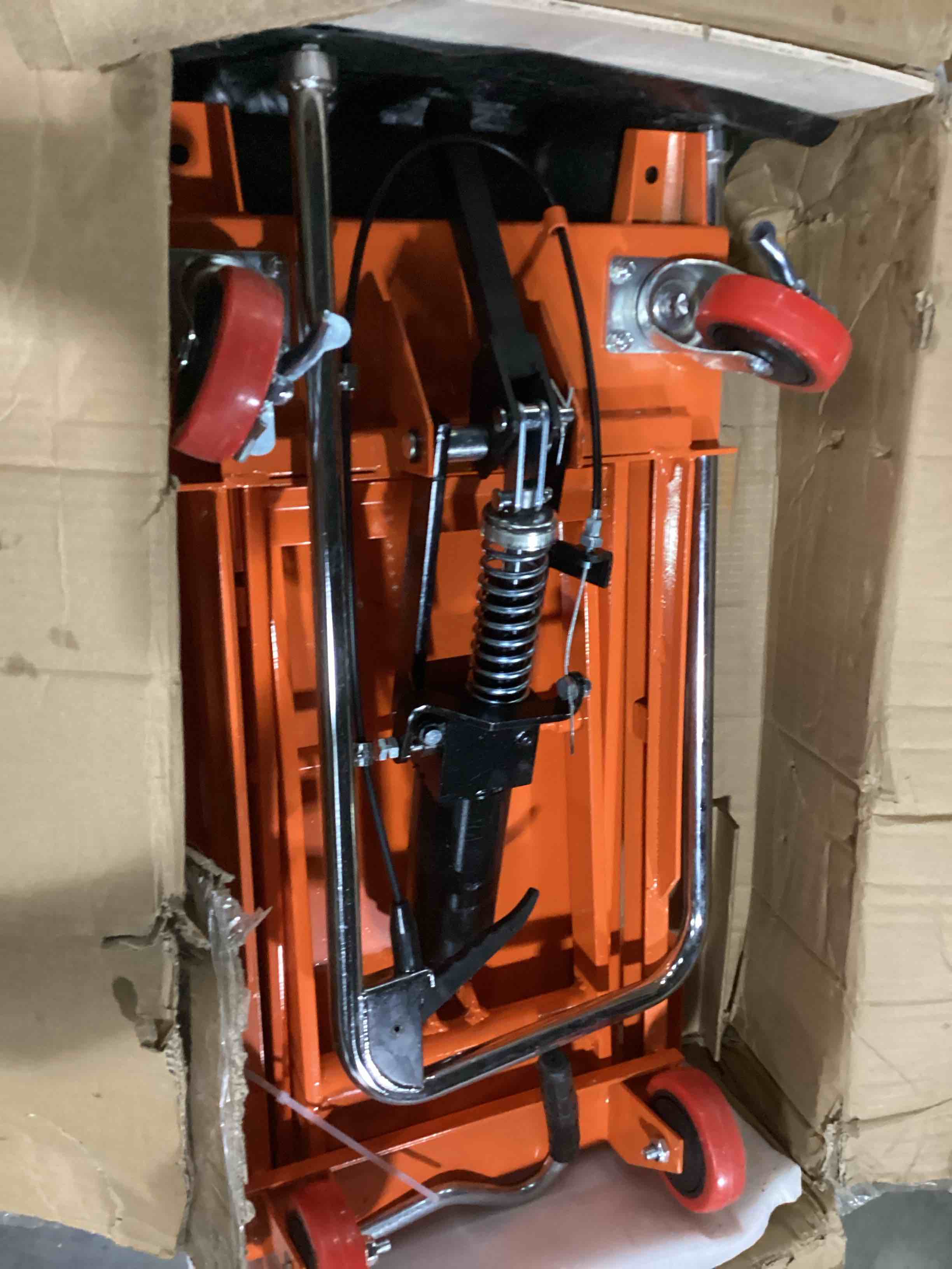 https://s3.amazonaws.com/lotting-images-prod/bidfta/PPE2361339_1748542715953.jpeg
