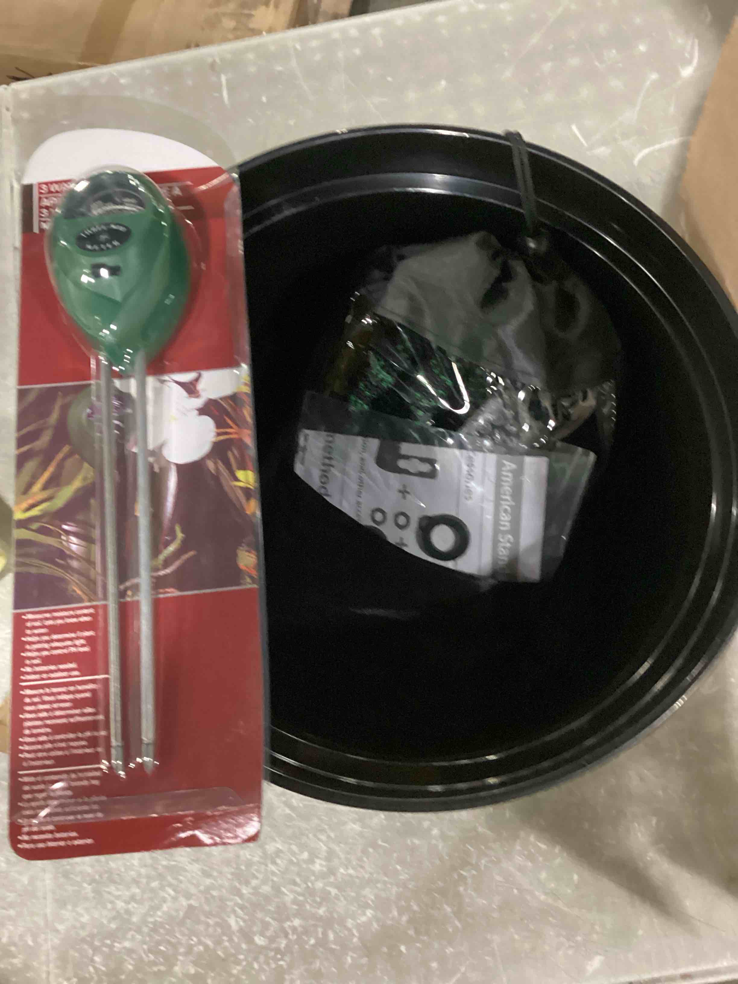 https://s3.amazonaws.com/lotting-images-prod/bidfta/PPE2361631_1749039500541.jpeg