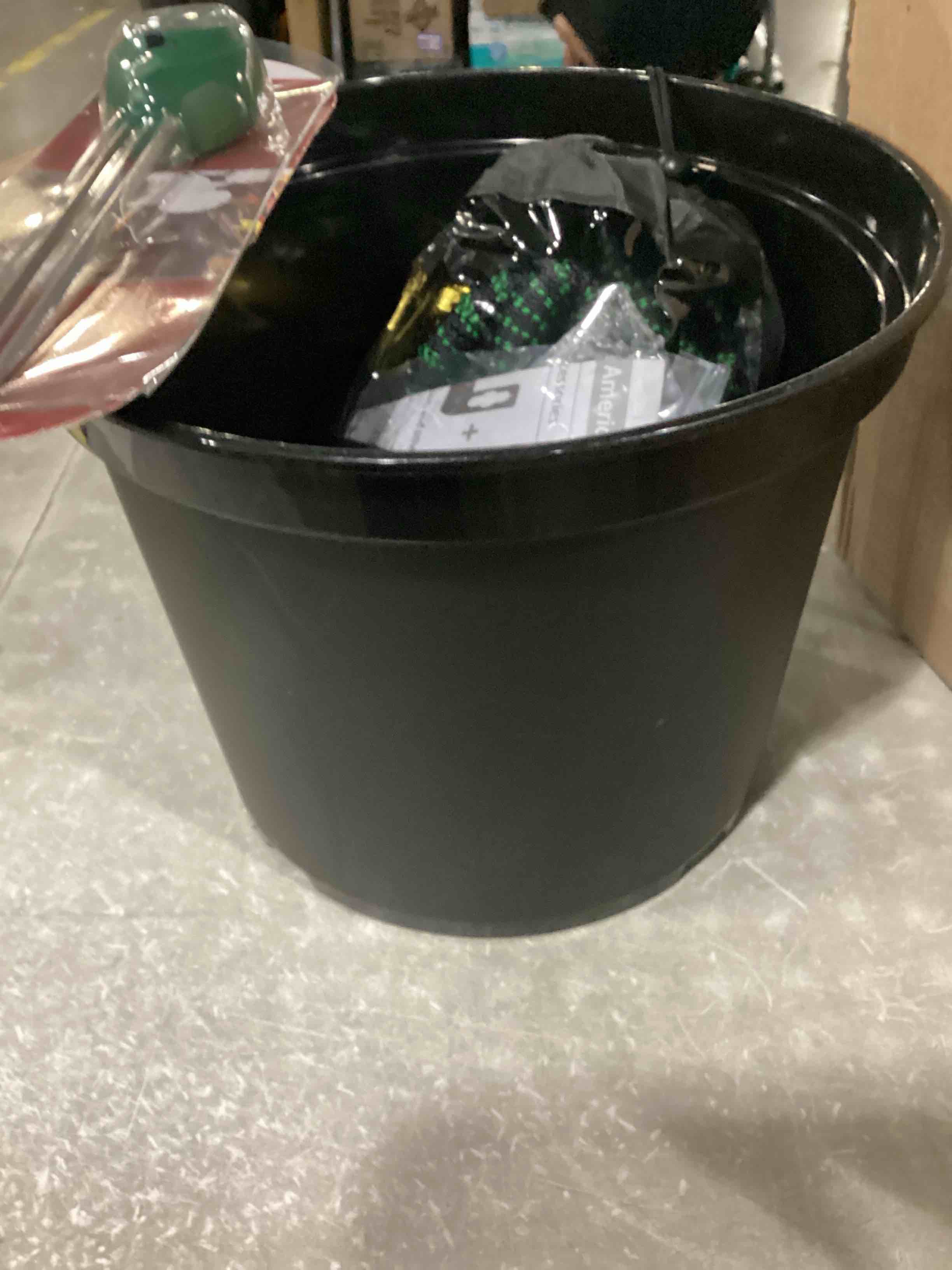 https://s3.amazonaws.com/lotting-images-prod/bidfta/PPE2361631_1749039505654.jpeg