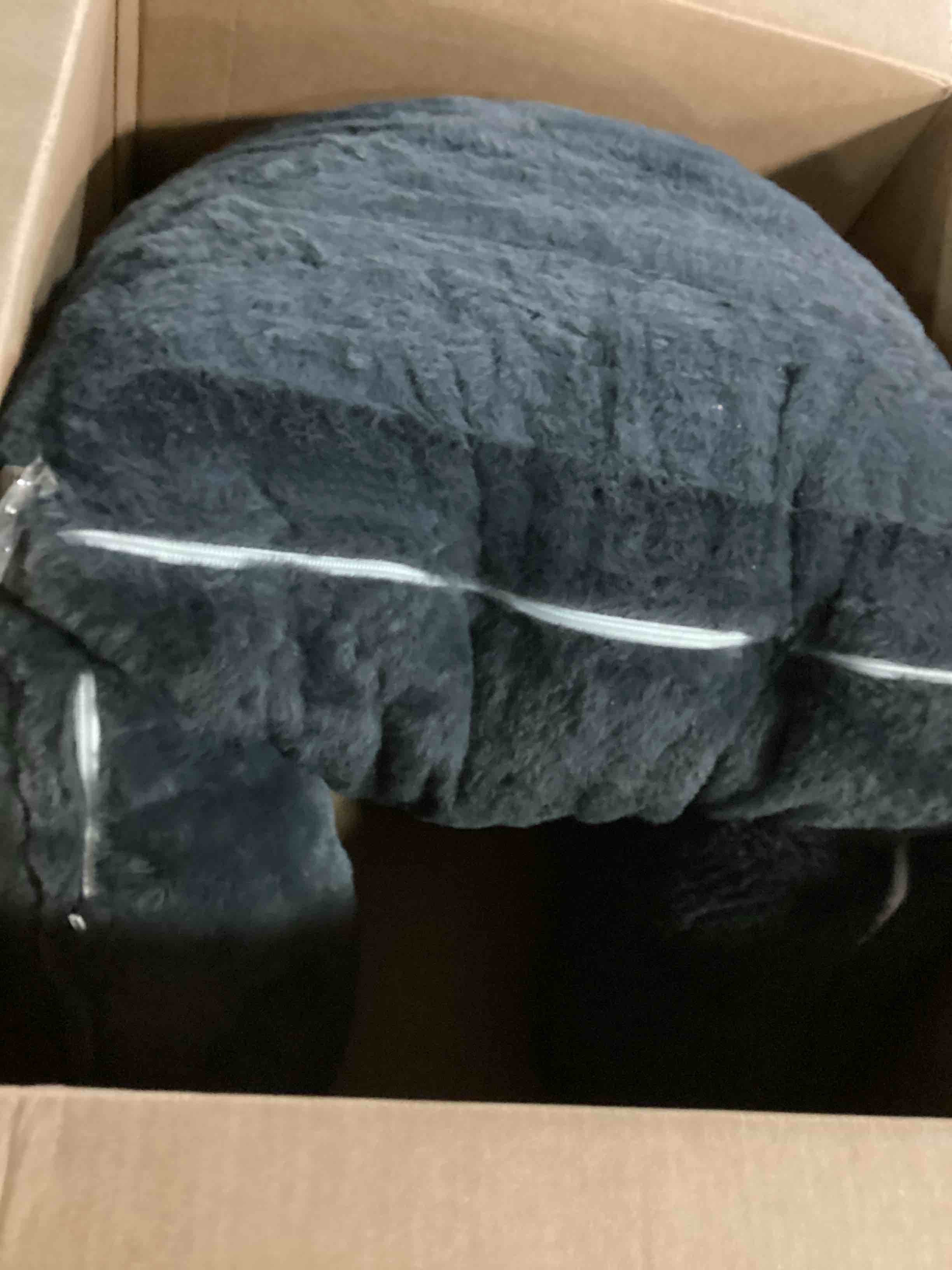 https://s3.amazonaws.com/lotting-images-prod/bidfta/PPE2362073_1746810441004.jpeg