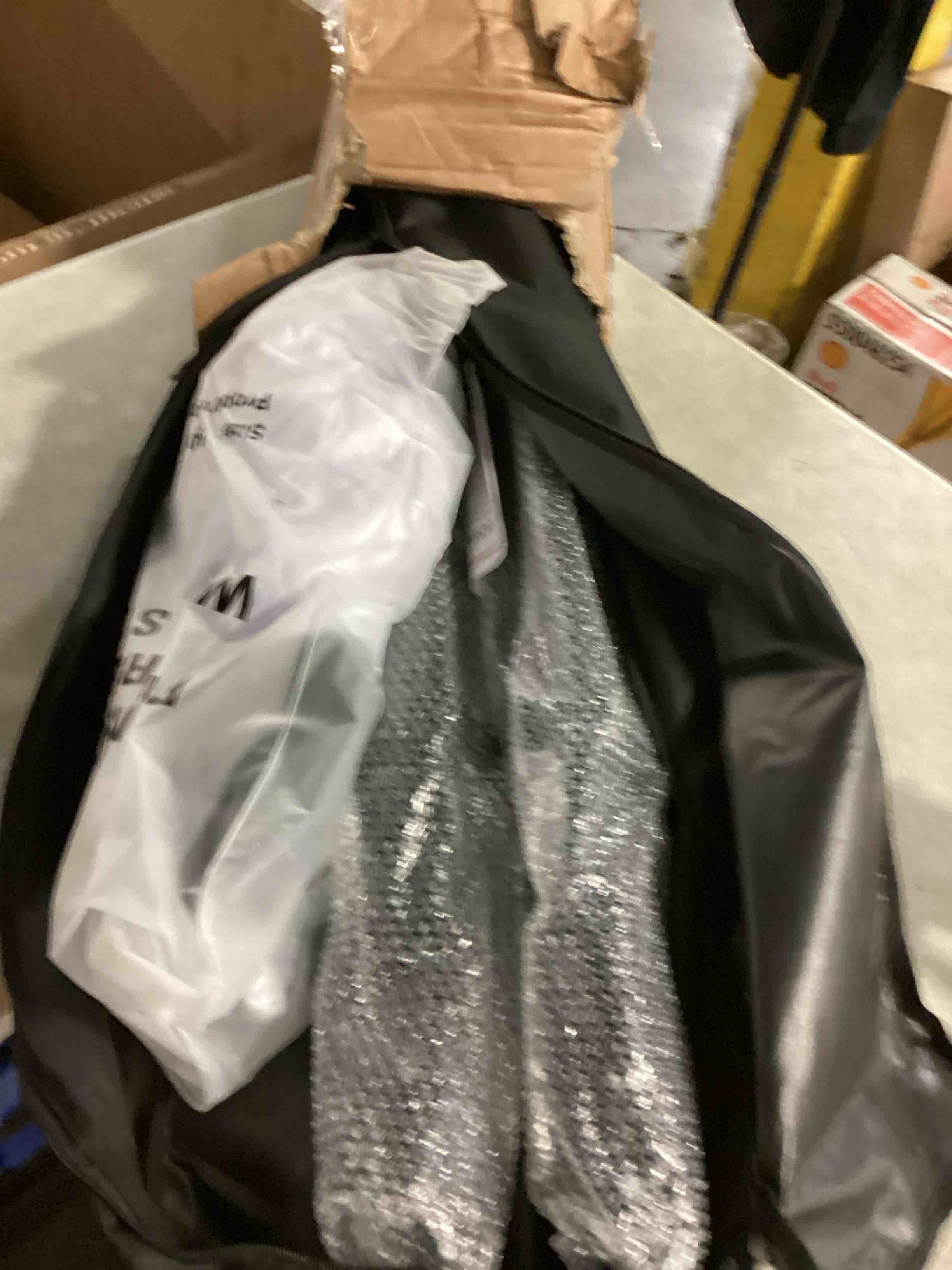 https://s3.amazonaws.com/lotting-images-prod/bidfta/PPE2362262_1747064871326.jpeg