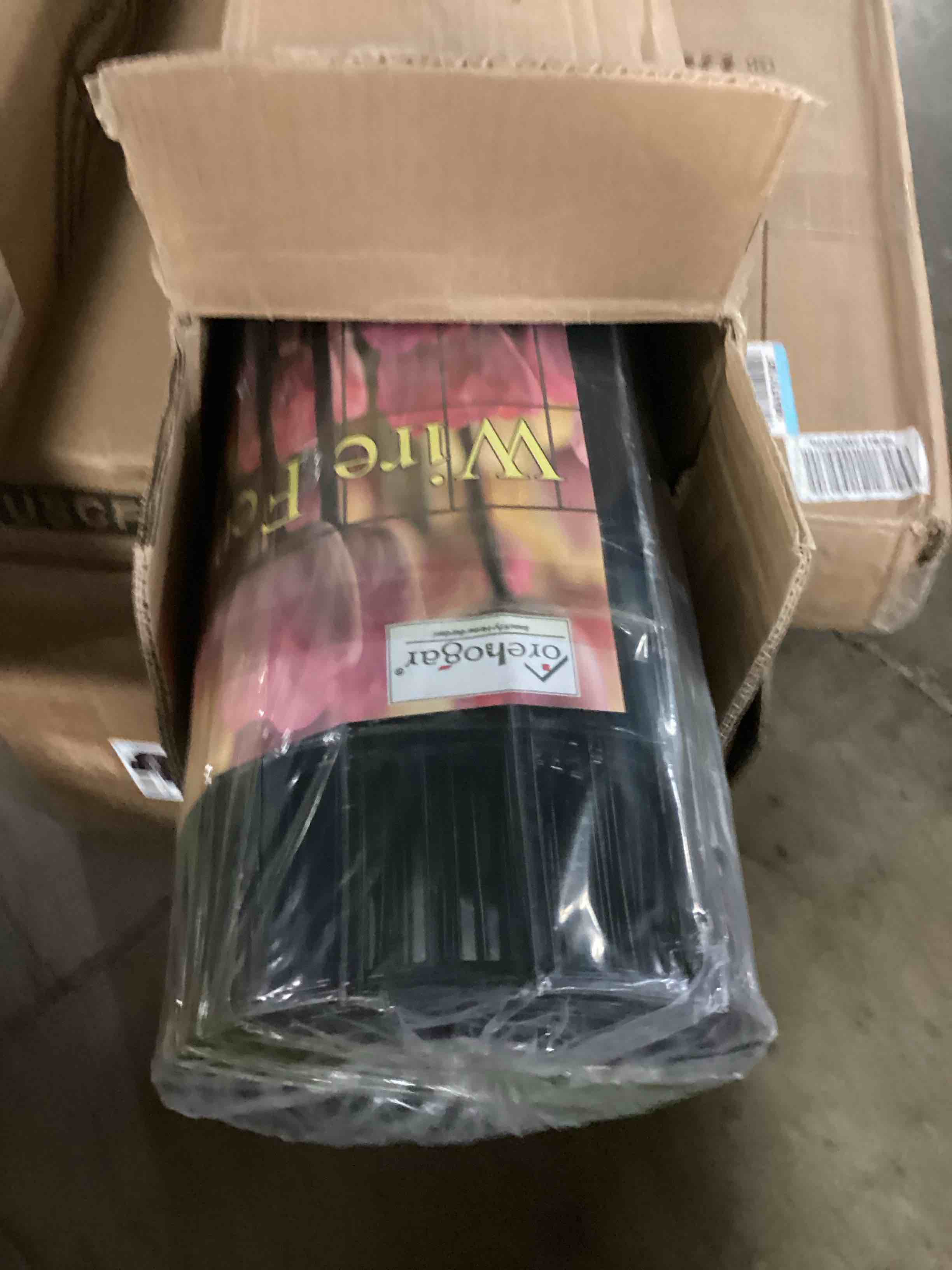 https://s3.amazonaws.com/lotting-images-prod/bidfta/PPE2362358_1747137887537.jpeg