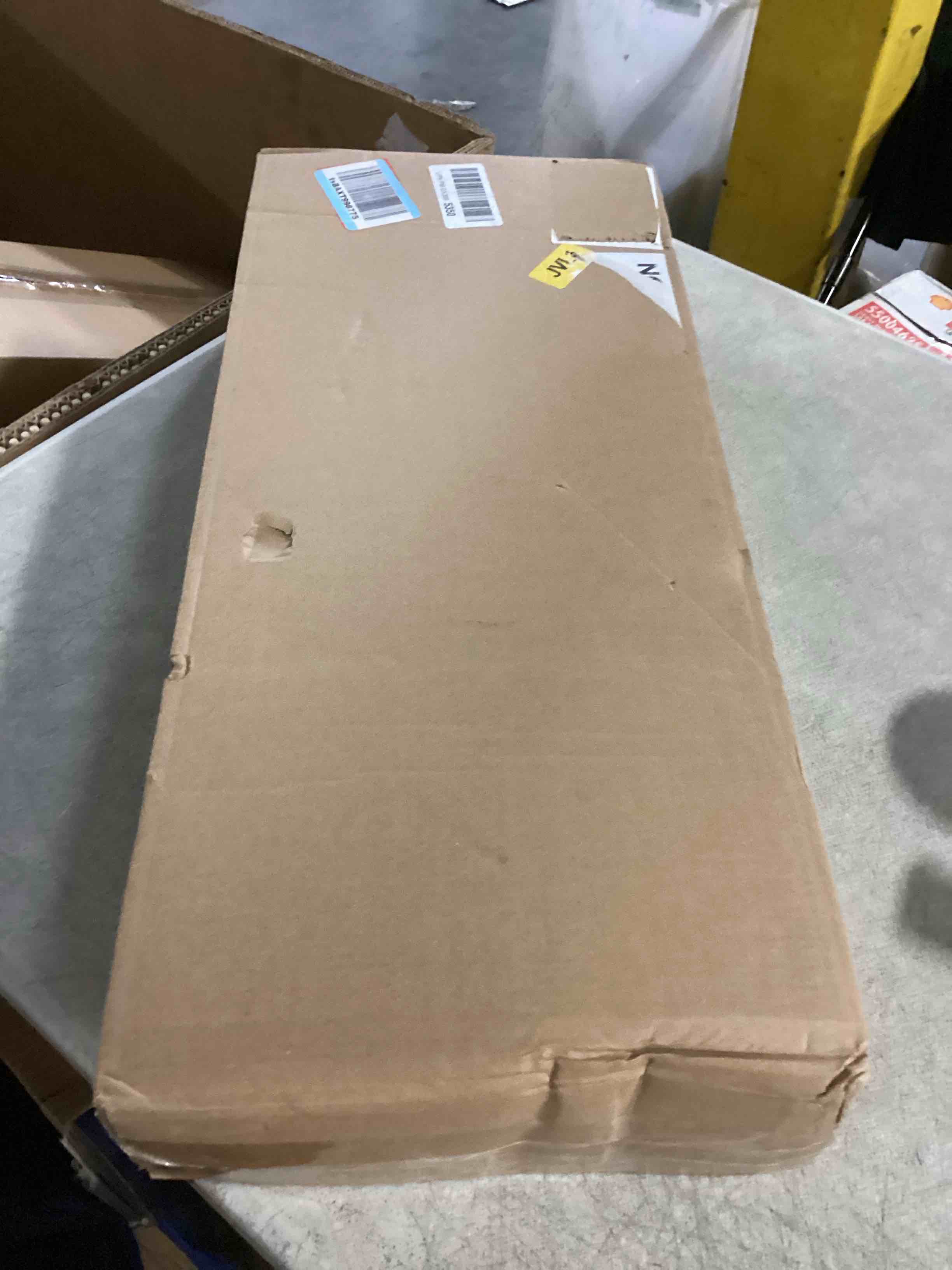 https://s3.amazonaws.com/lotting-images-prod/bidfta/PPE2362721_1747249845108.jpeg